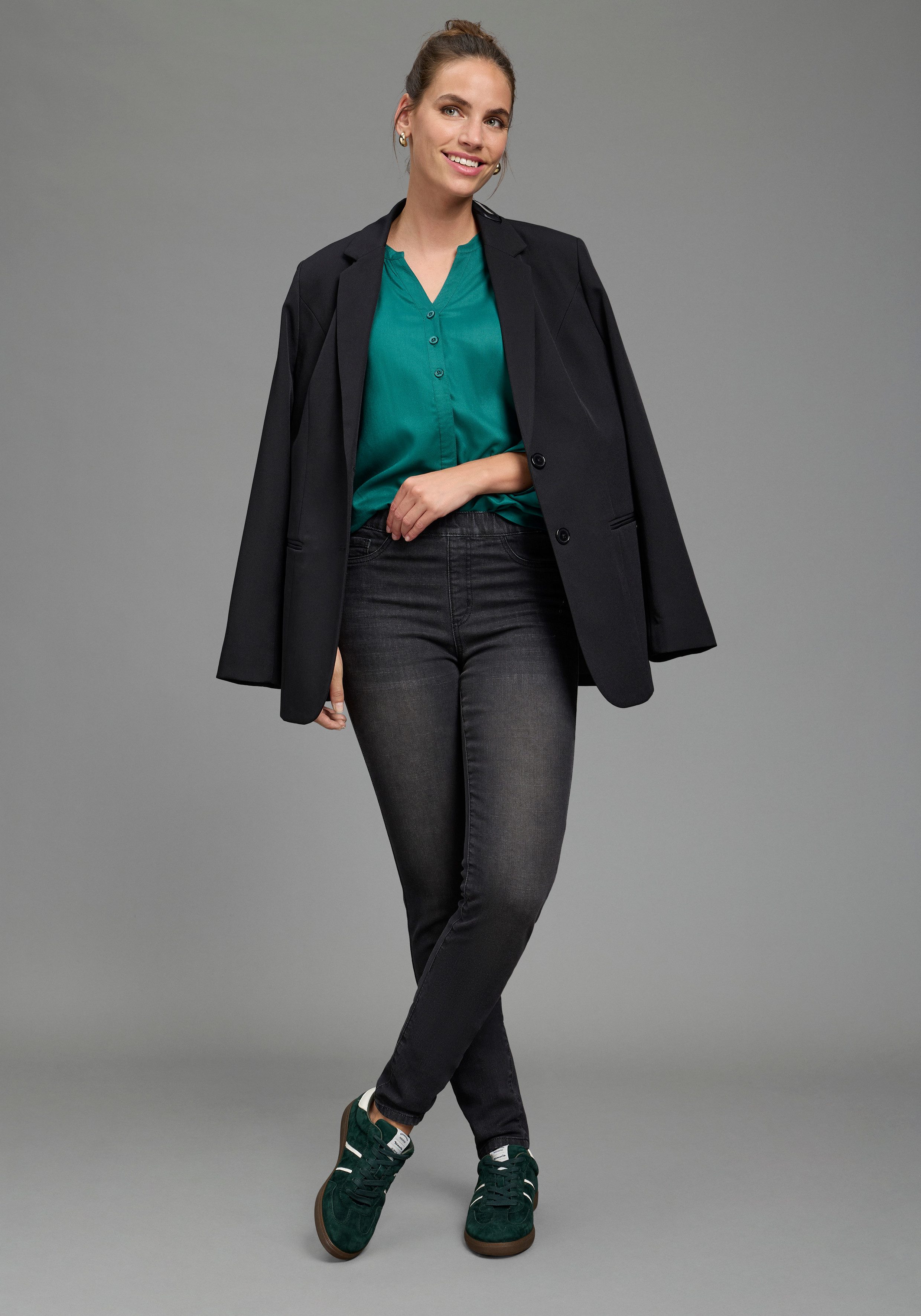 Zum Outfit 8