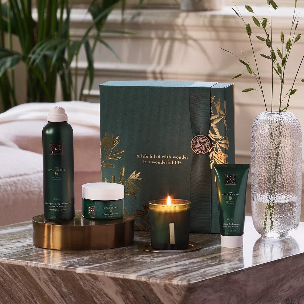 Rituals Pflege-Geschenkset Rituals The Ritual of Jing Medium Gift Set, 4-tlg., Pflegeset mit Duschschaum, Body Cream, Scrub & Duftkerze