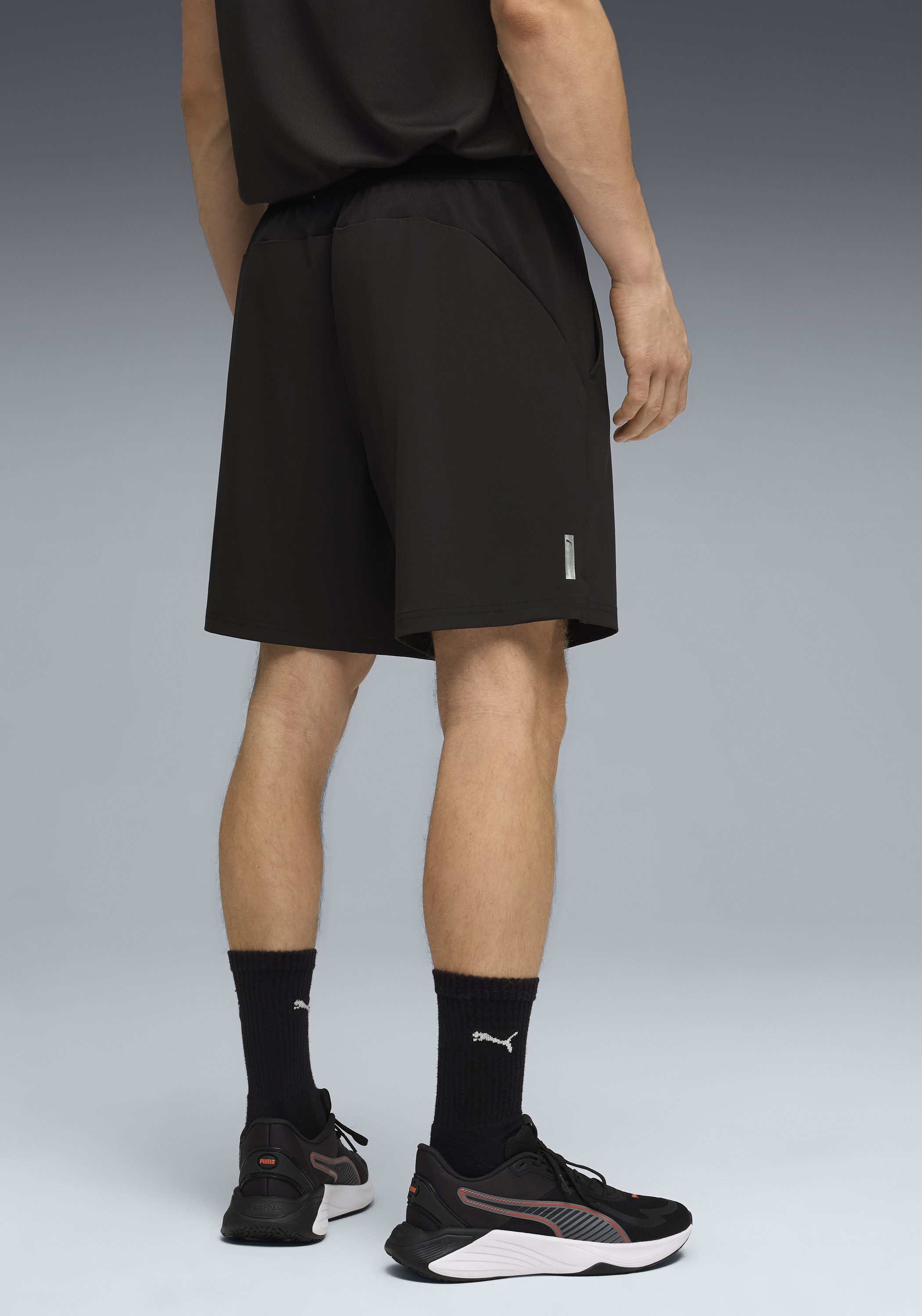 PUMA Trainingsshorts M PWRTRAIN FABRIC MIX SHORT Regular Fit, sportlicher Stil