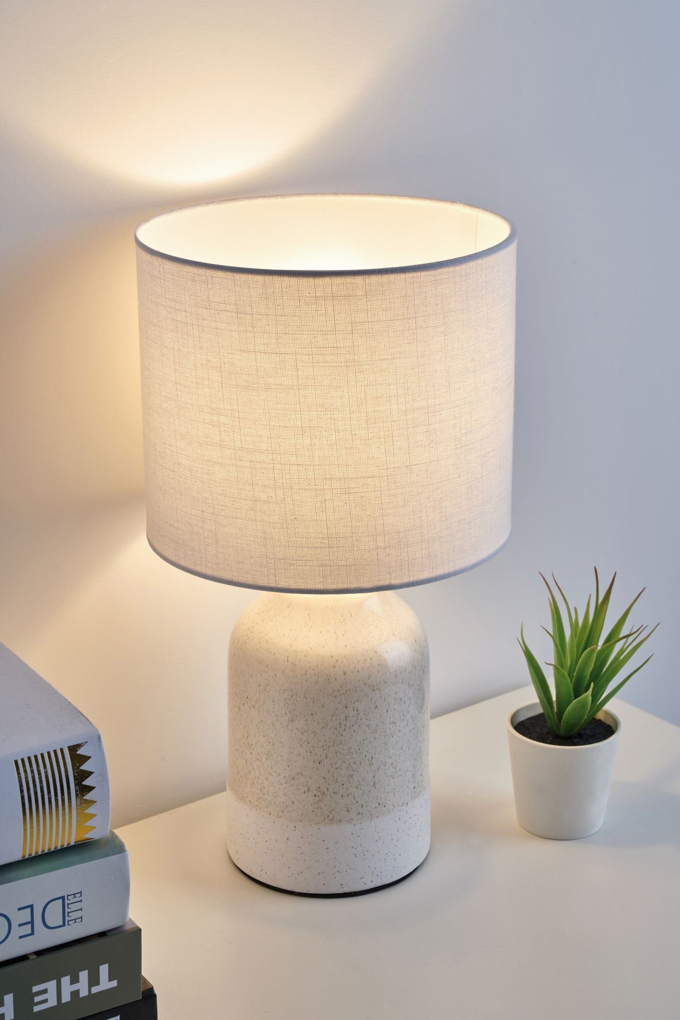 Pauleen LED Tischleuchte Sandy Glow, E14, Weiß, Stoffschirm Leuchtmittel dimmbar, Warmweiß, Beige, Keramik, wechselbar, 3step