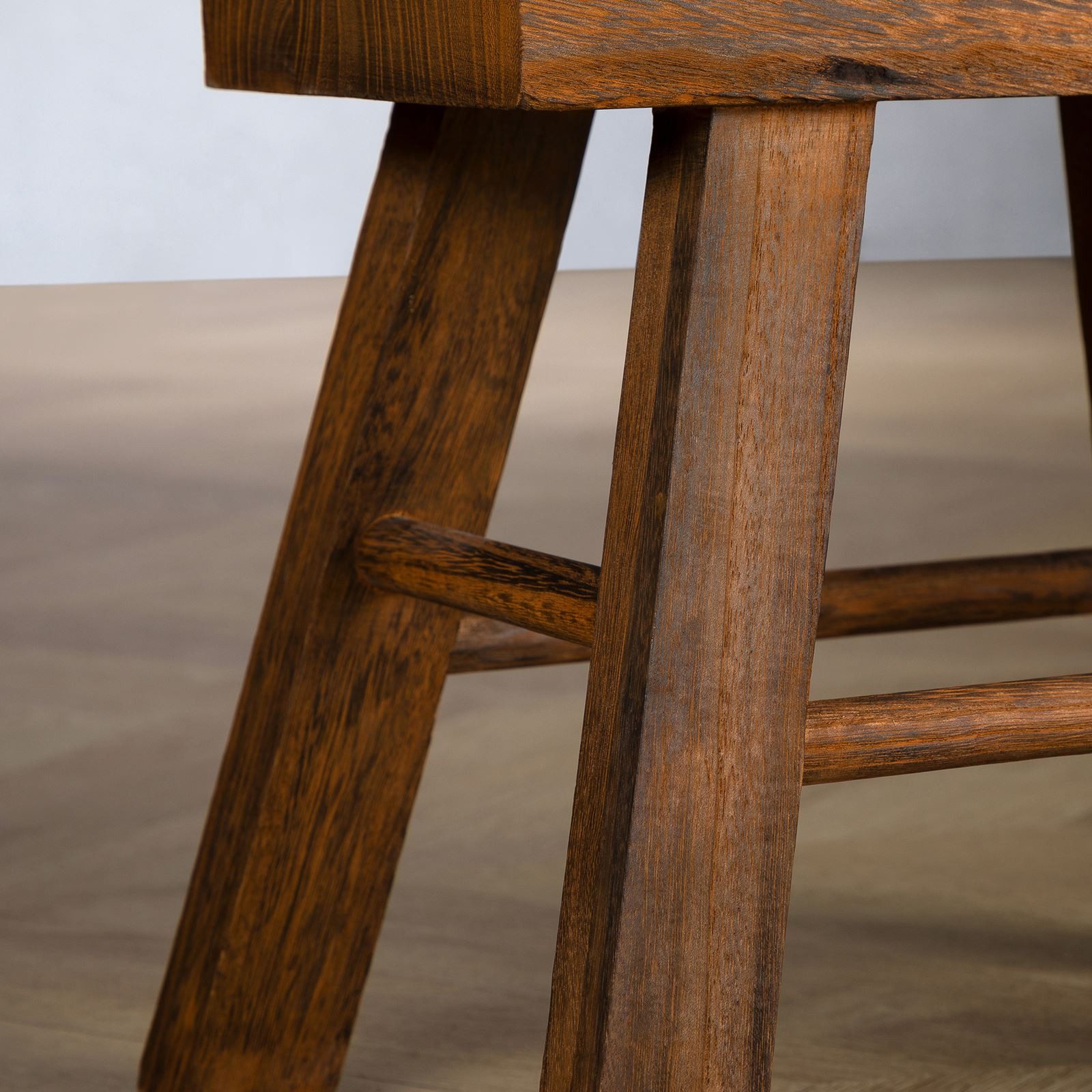 CARO-Möbel Sitzhocker ROSAL, Holzhocker aus Paulownia Holz, Tritthocker Pflanzenhocker dunkelbraun