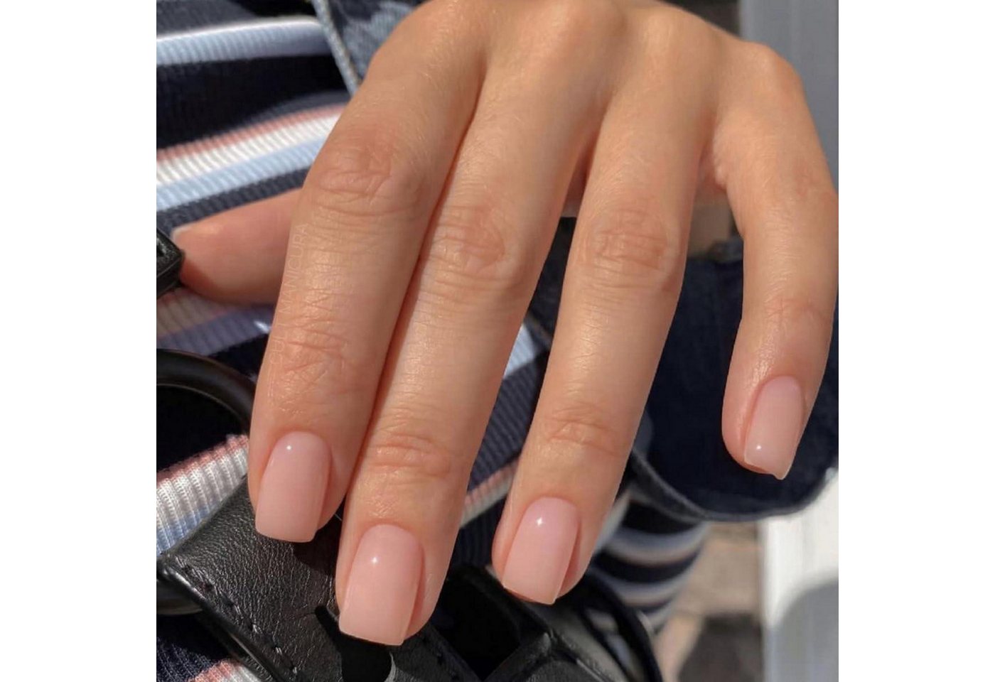 LuxusKollektion Kunstfingernägel 24 Stück Pale Pink Nägel Zum Aufkleben Kurz Eckig Glossy Fake Nails