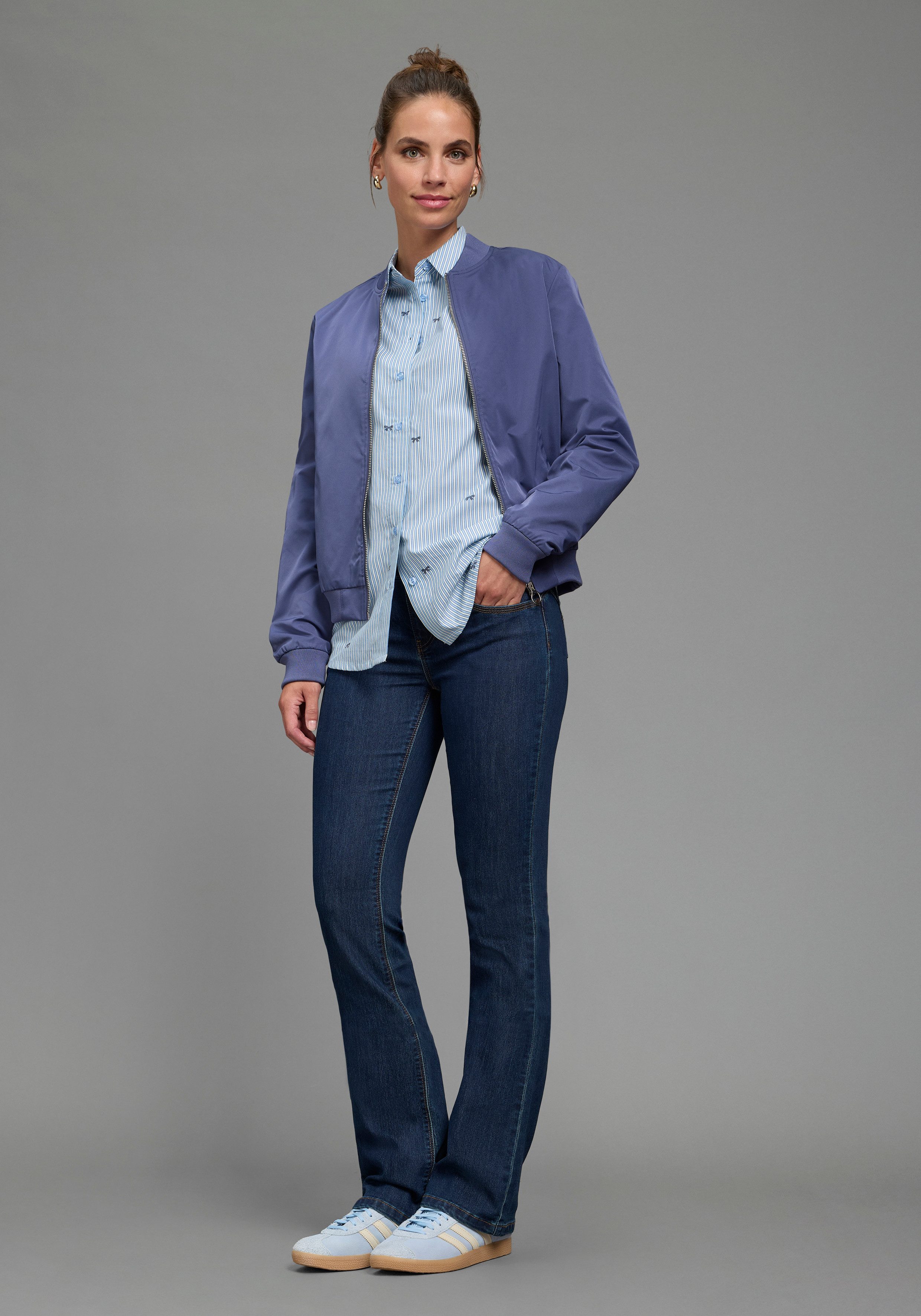 Zum Outfit 12