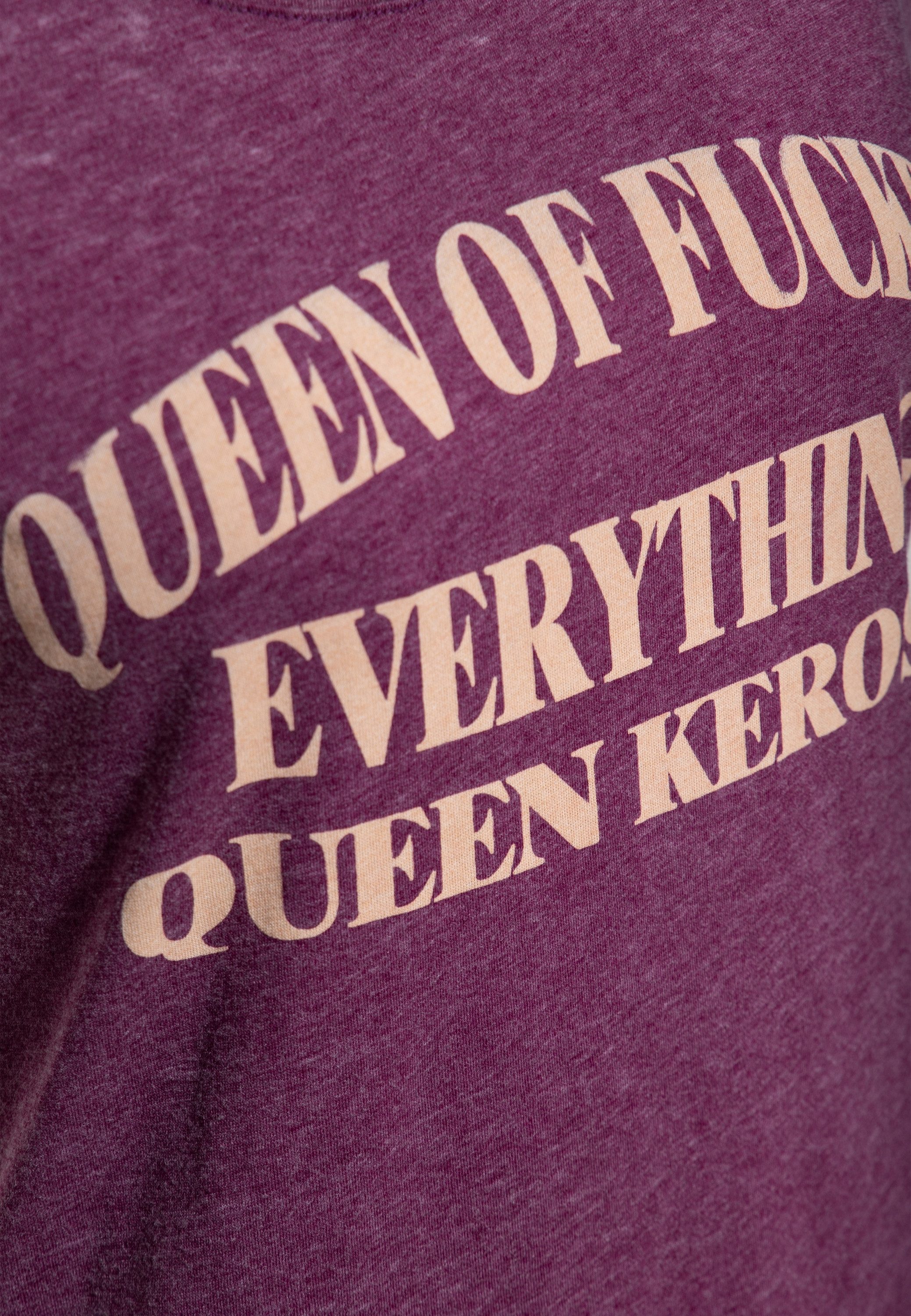 QueenKerosin Print-Shirt Queen Of Fucking Everything (1-tlg) mit Statement-Druck
