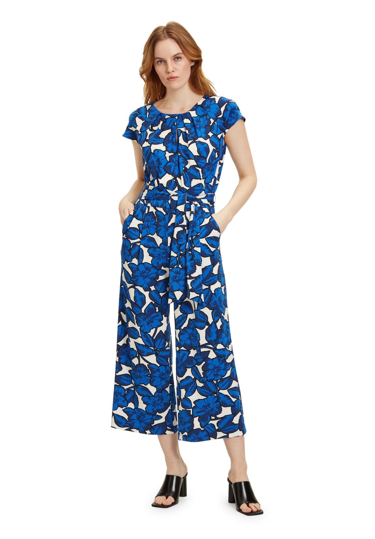 Betty Barclay Overall Betty Barclay Jumpsuit mit Eingrifftaschen (1-tlg) Form