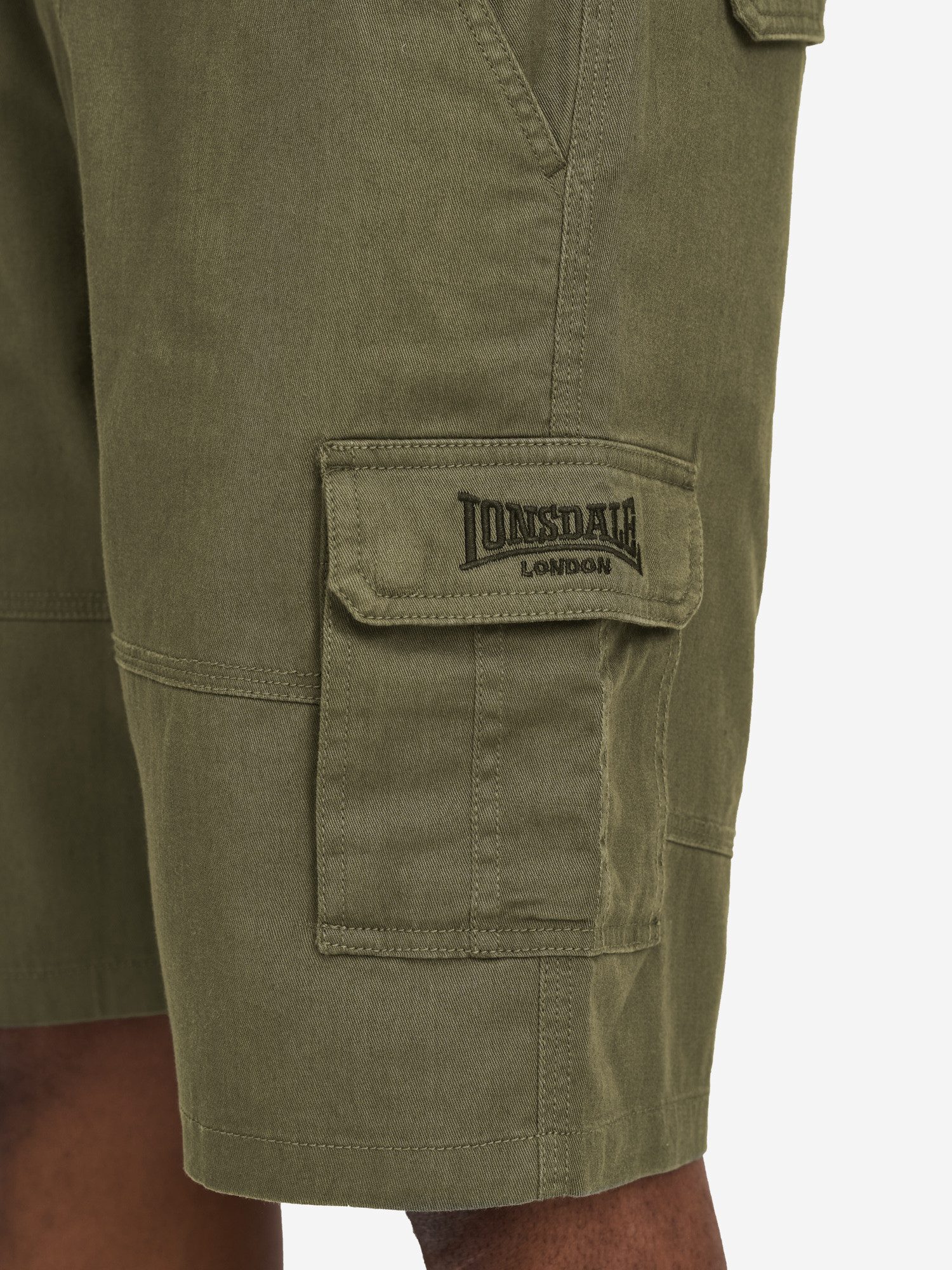 Lonsdale Cargoshorts BALRATH aus Baumwolle, mit Eingrifftaschen, Cargotaschen und Gesäßtaschen