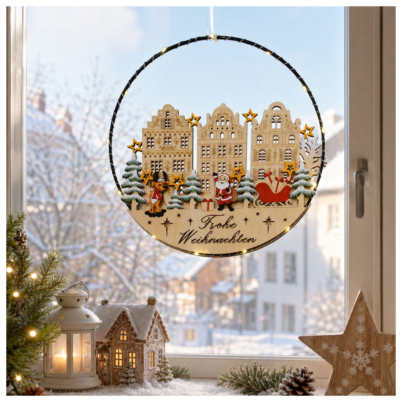 HTI-Living Beleuchtetes Fensterbild LED-Hängedekoration mit Weihnachtsmann und Rentier, Weihnachtliche Fenster- und Türdekoration aus Holz Ø 30 cm