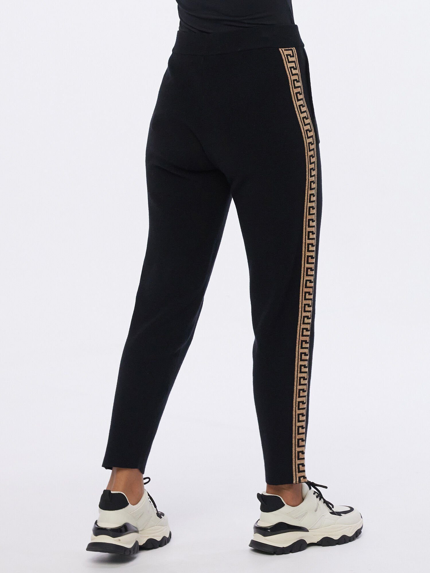 MONACO blue Jogginghose Strickjogpants Intarsia mit Glitzerdetails an den B günstig online kaufen