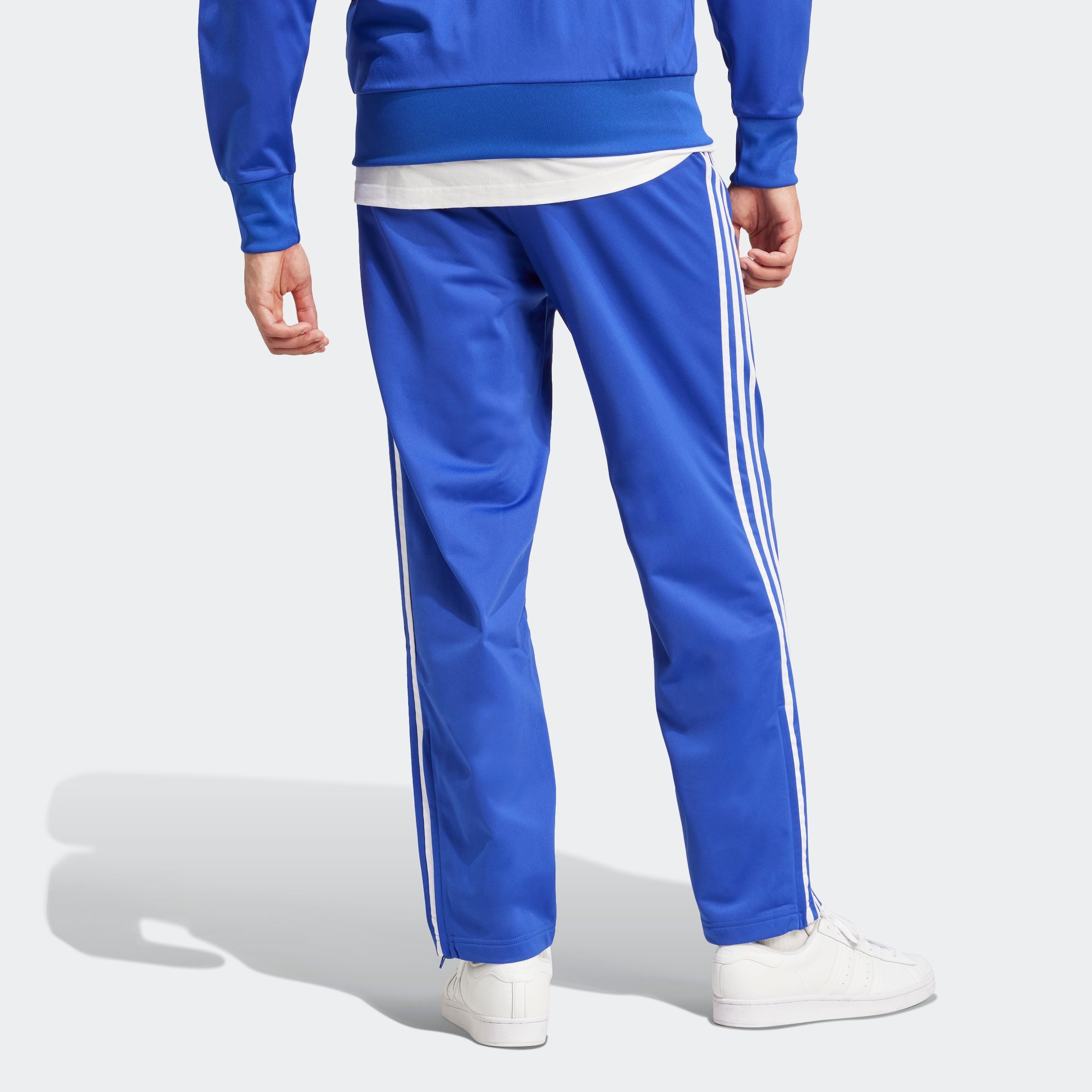 adidas Originals Sporthose FIREBIRD TP (1-tlg) Trackpant-Design, mit Reißve günstig online kaufen