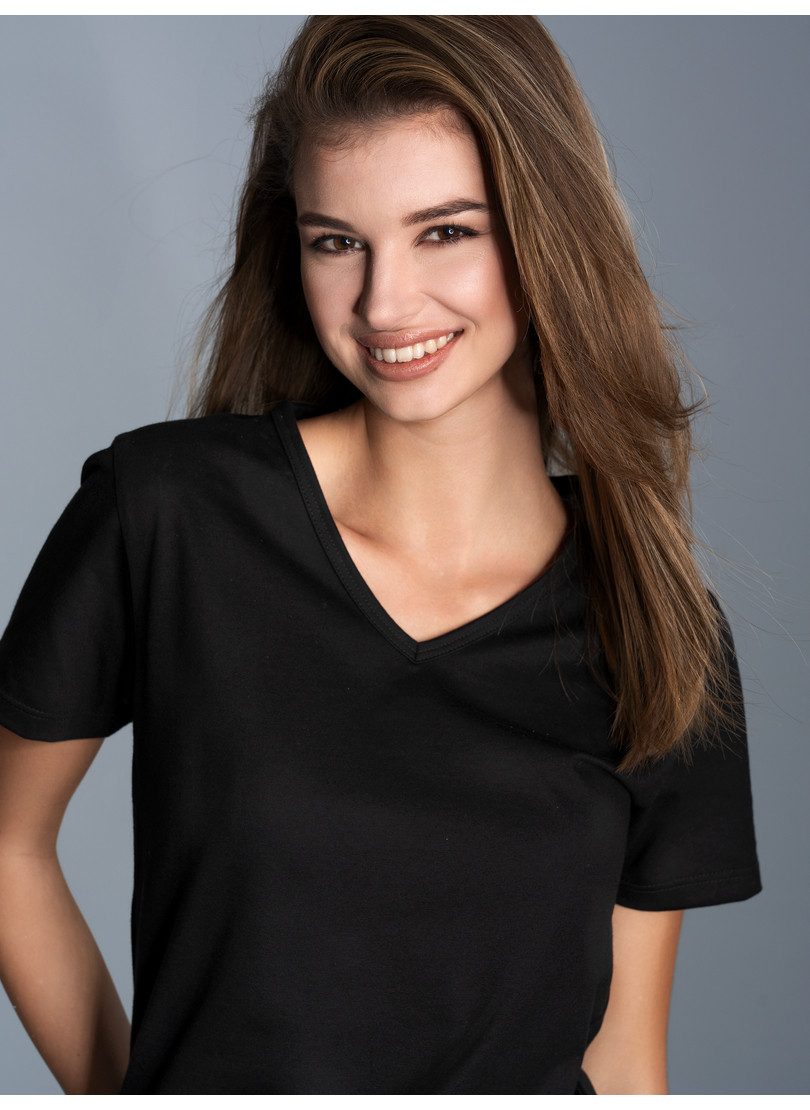Trigema T-Shirt TRIGEMA V-Shirt Slim Fit (1-tlg)
