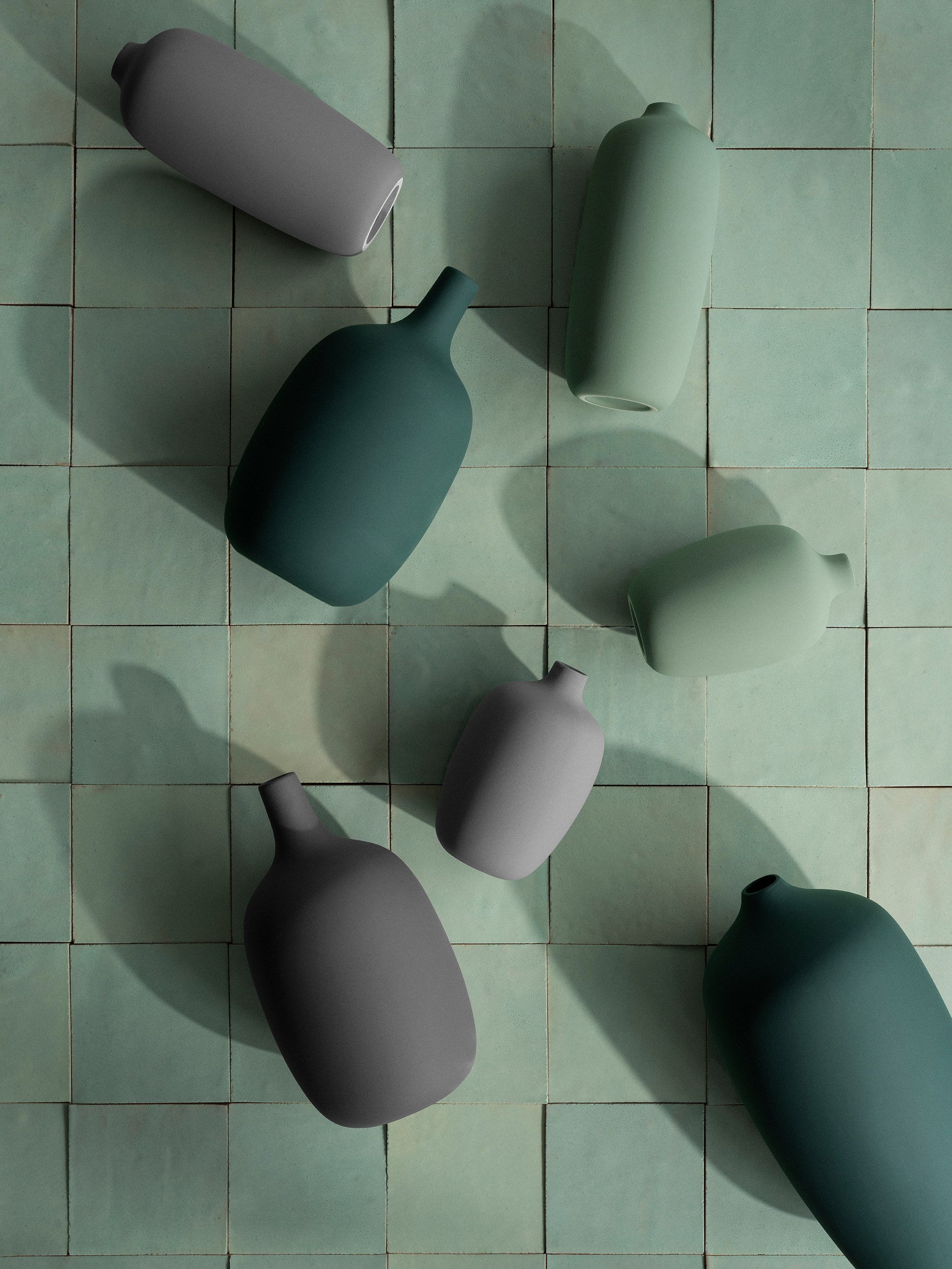 blomus Dekovase -CEOLA- Designer-Vasen: Hochwertige Keramik mit matter Oberfläche, Zeitlos, Hochwertige Keramik, Matte Glasur, Organische Form, Handgefertigt