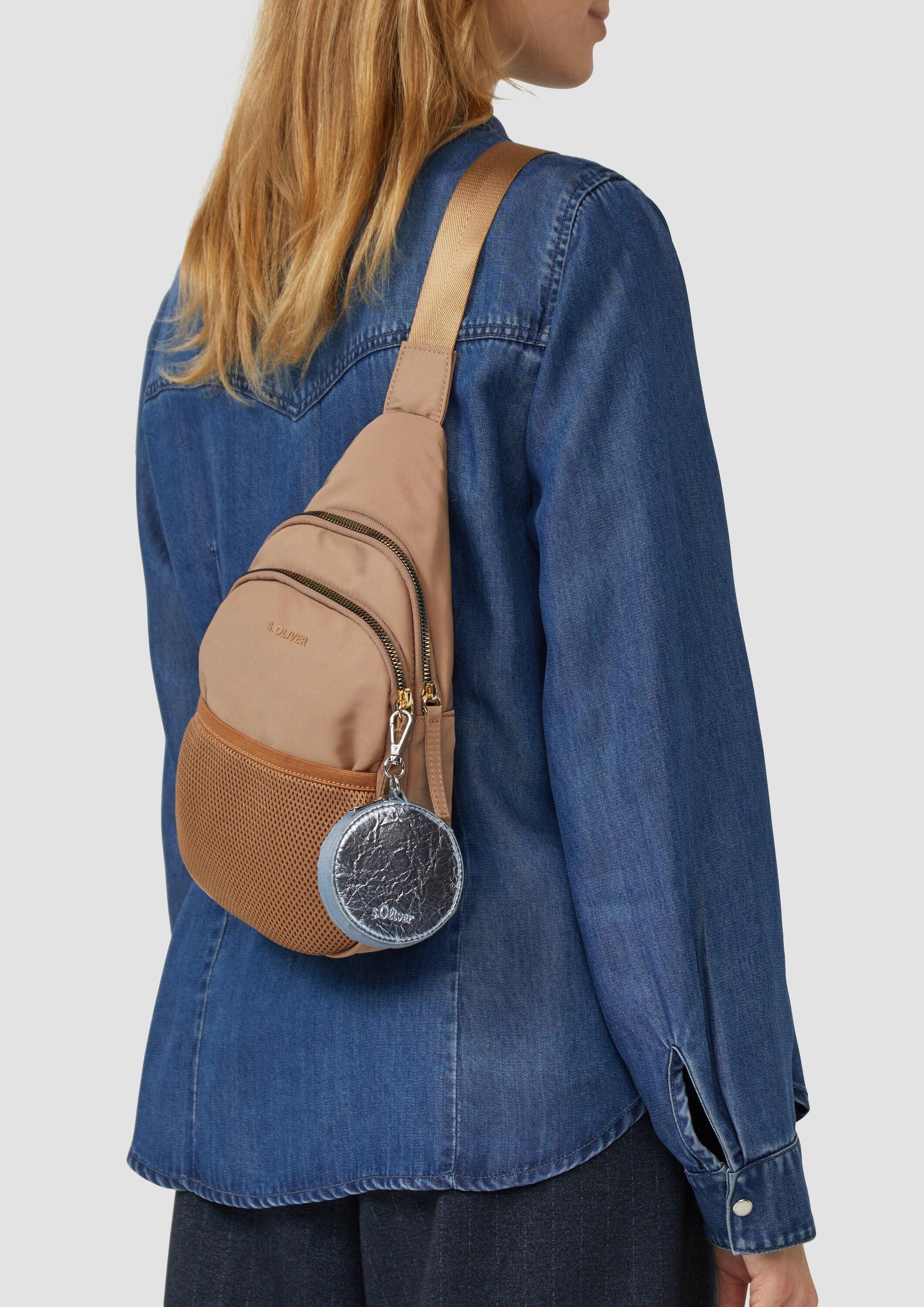 s.Oliver Schlüsselanhänger Tasche, Hanging-Pocket in Crinkle-Optik