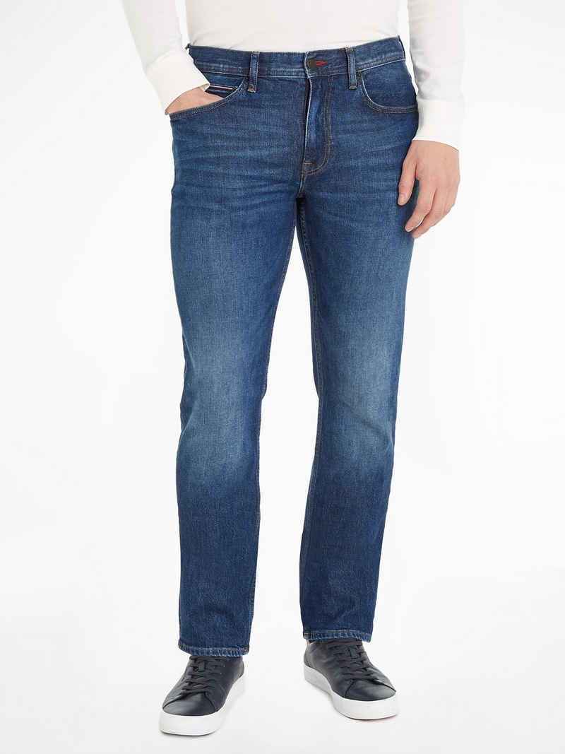 Tommy Hilfiger Straight-Jeans STRAIGHT DENTON STR CHARLES BLUE mit Tommy Hilfiger Leder-Batch am hinteren Bundabschluss