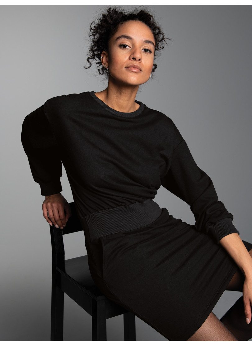 Trigema Jerseykleid TRIGEMA Sweatkleid mit modischem Elastikbund (1-tlg)