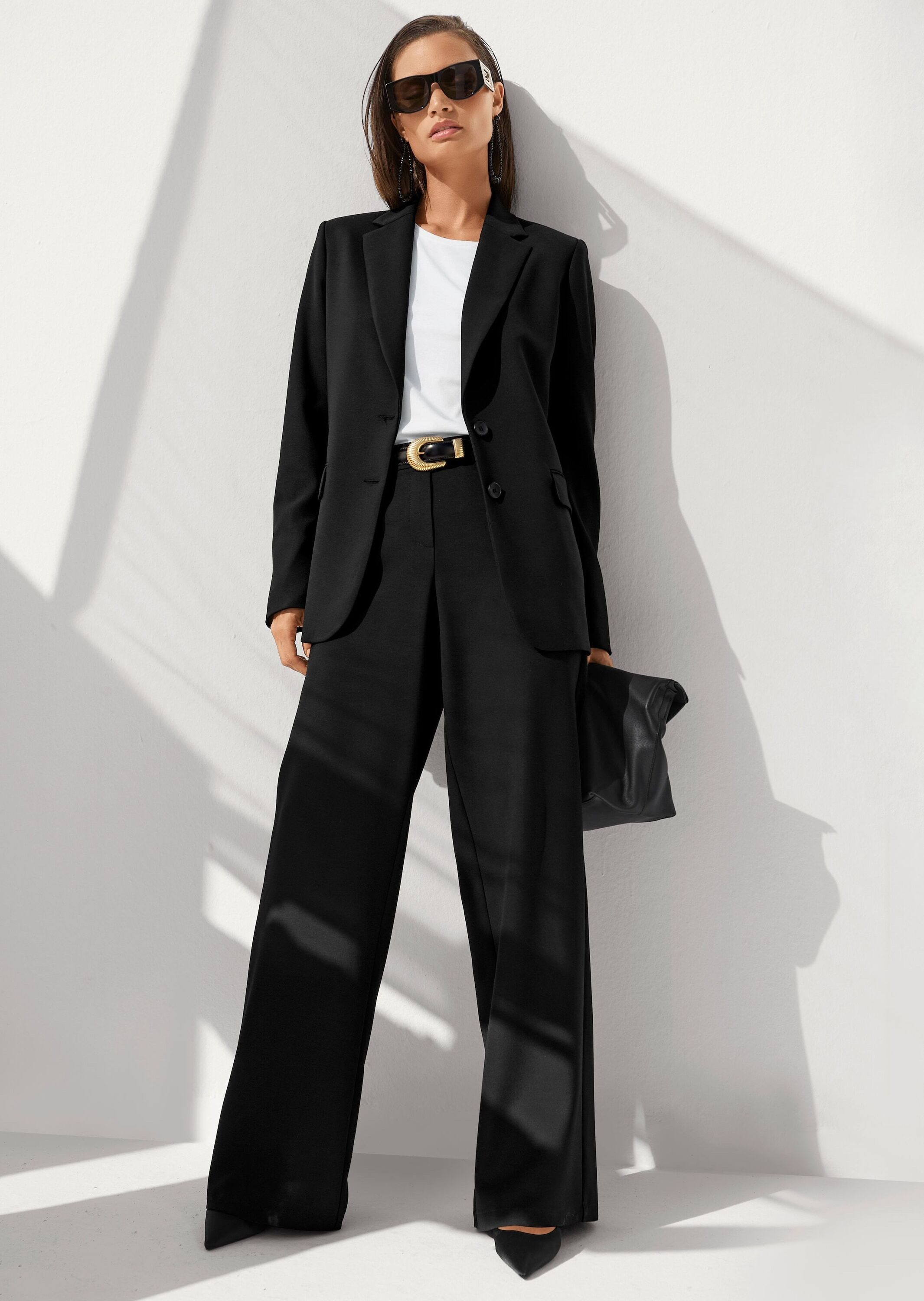 MADELEINE Kurzblazer Eleganter Einreiher mit Reverskragen Unifarbenes Design mit klassischem Reverskragen