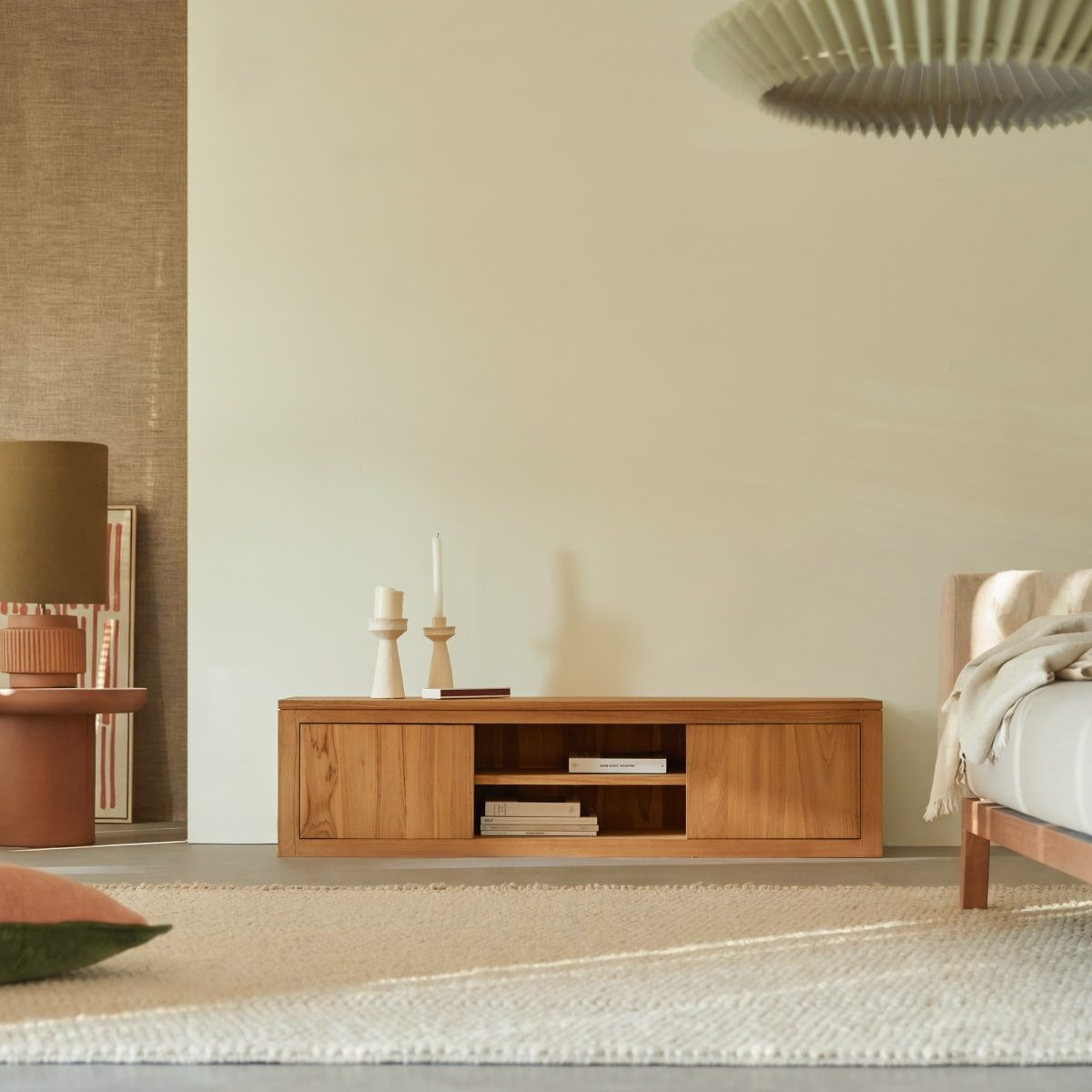 Tikamoon TV-Schrank TV Schrank aus massivem Teak Basil 140 cm