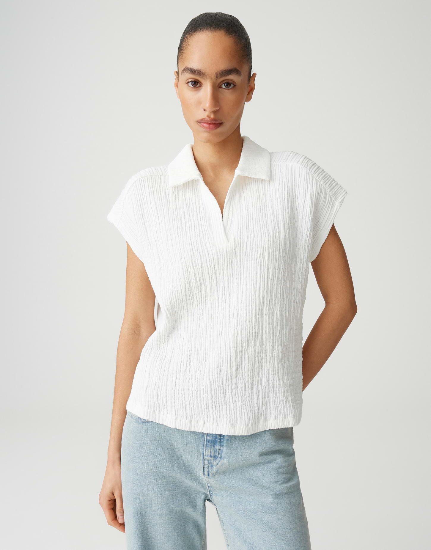 OPUS Kurzarmshirt Santolini aus Webware mit Crinkle Effekt leichte Transparenz, weicher Griff, Casual