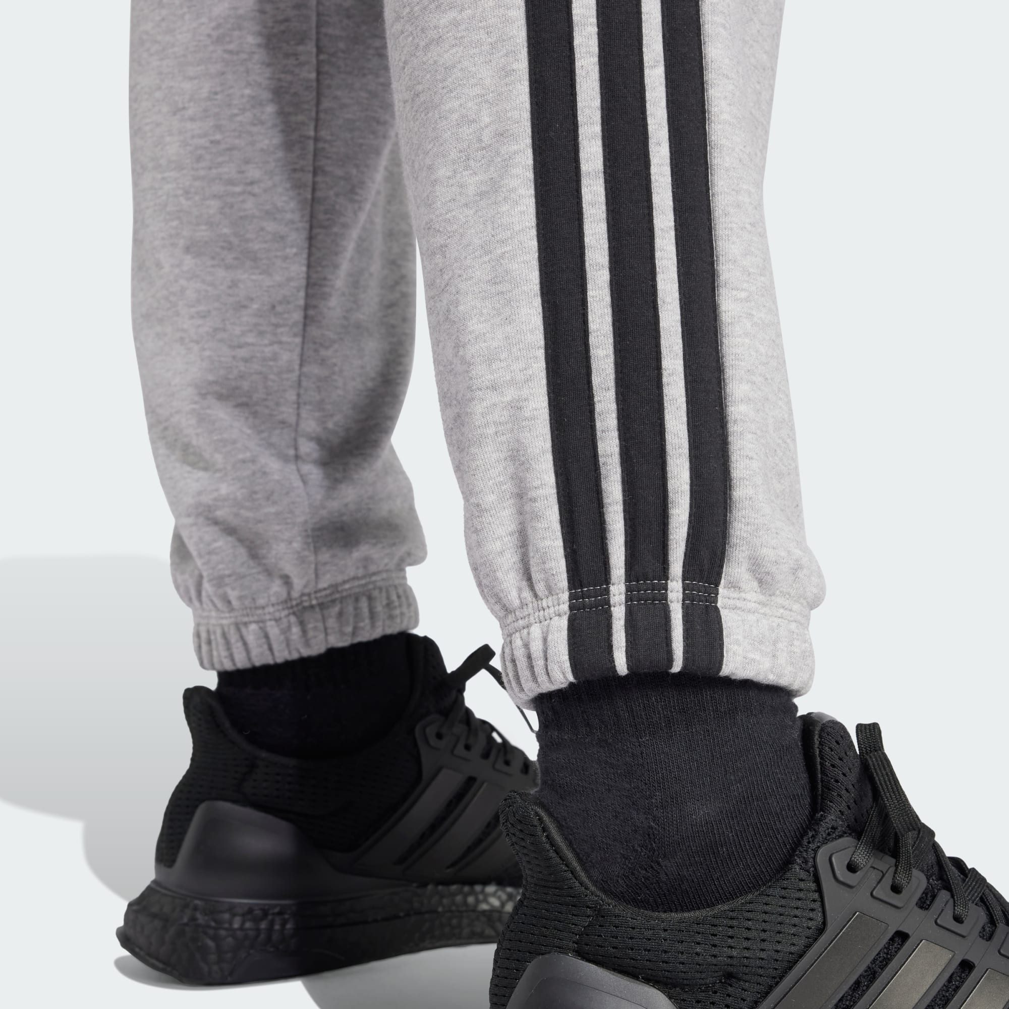 adidas Sportswear Jogginghose ESSENTIALS 3-STREIFEN FRENCH TERRY CUFFED HOSE (1-tlg) – Bild 5 von 5