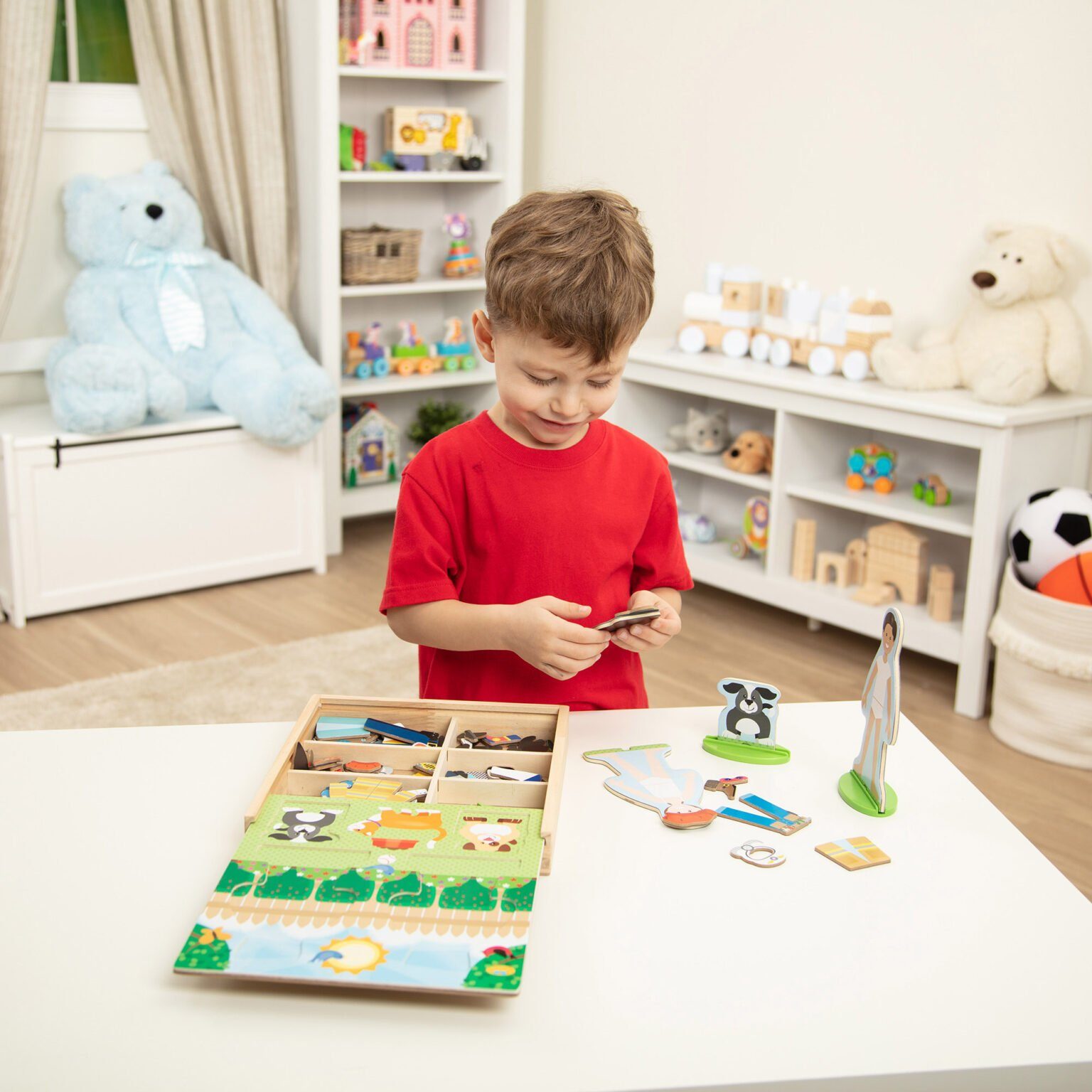 Melissa & Doug Anziehpuppe Occupations Magnetic Pretend Play Set (74-tlg)