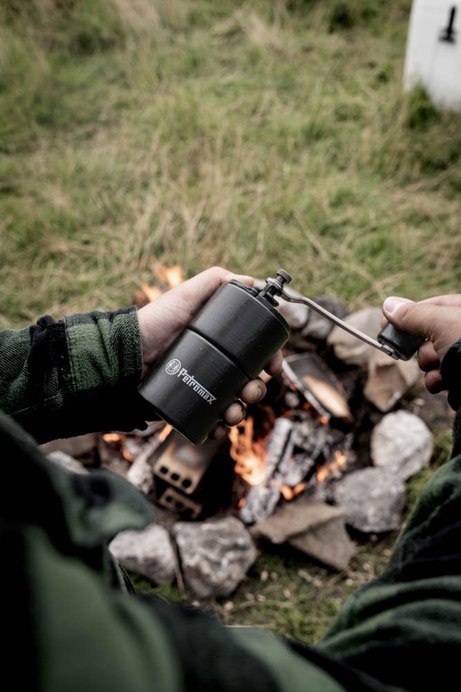 Petromax Kaffeemühle Handkaffeemühle Gusseisen, Kegelmahlwerk, 17,00 g Bohnenbehälter