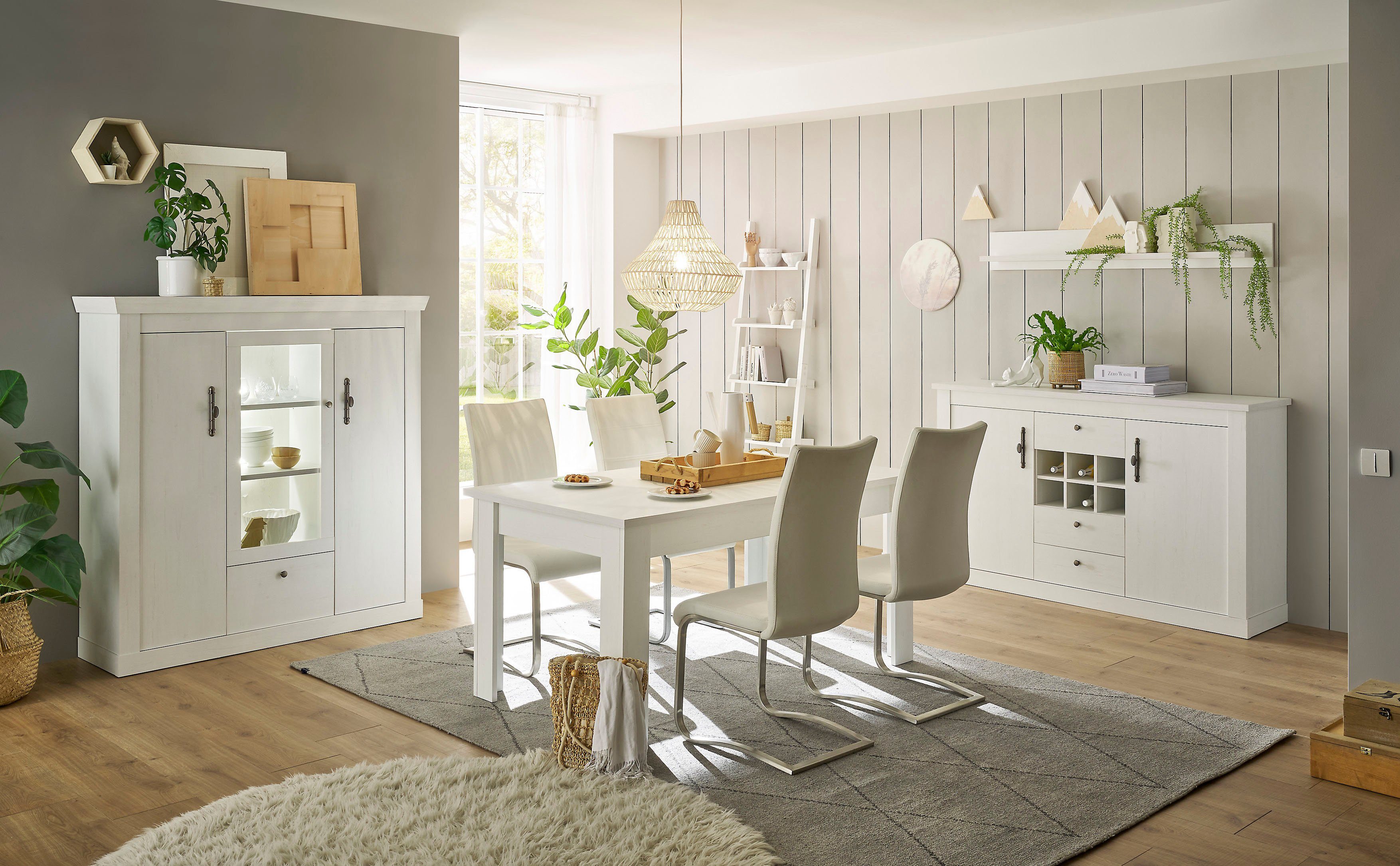 Home affaire Wohnwand RAVENNA, (4-St), im romantischen Landhausstil, Griffe aus Metall, Softclose-Funktion