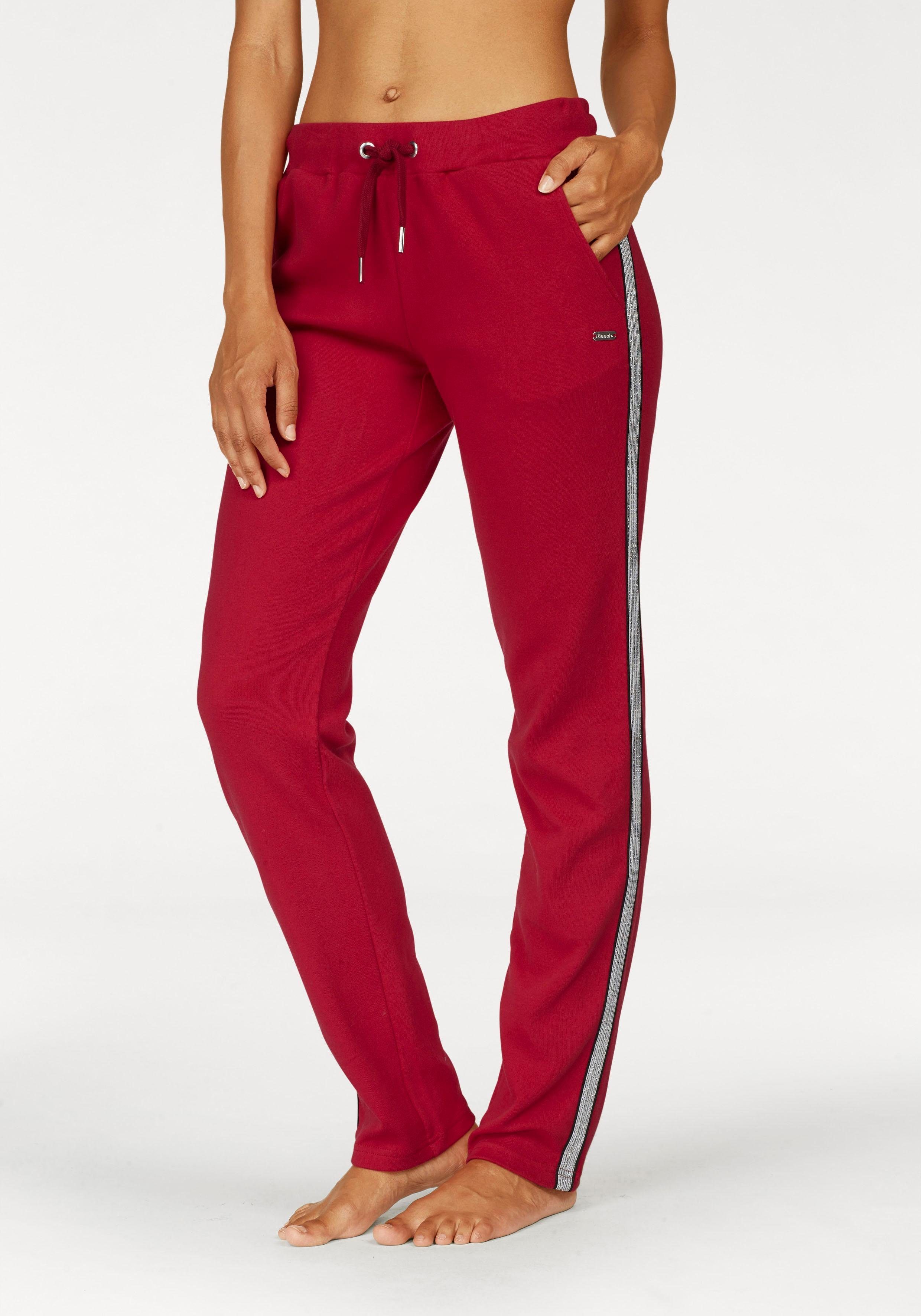 Bench. Loungewear Homewearhose mit Metallic-Streifen, Loungeanzug weinrot Loungewear