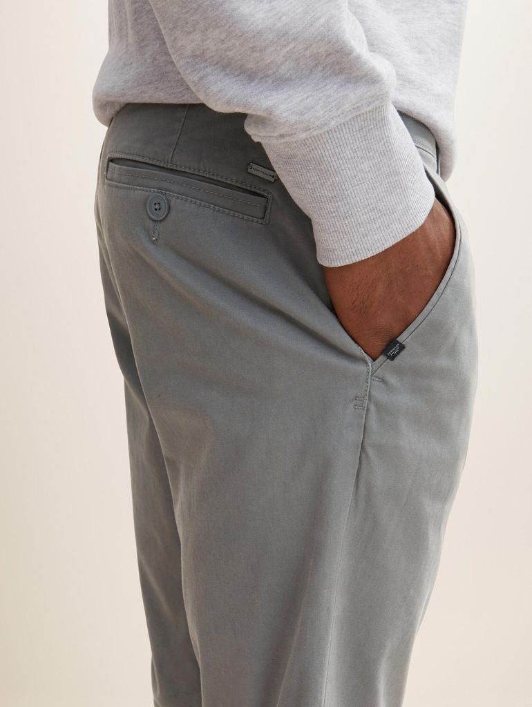 TOM TAILOR Shorts Satin Stretch Chino Shorts (1-tlg) – Bild 3 von 3