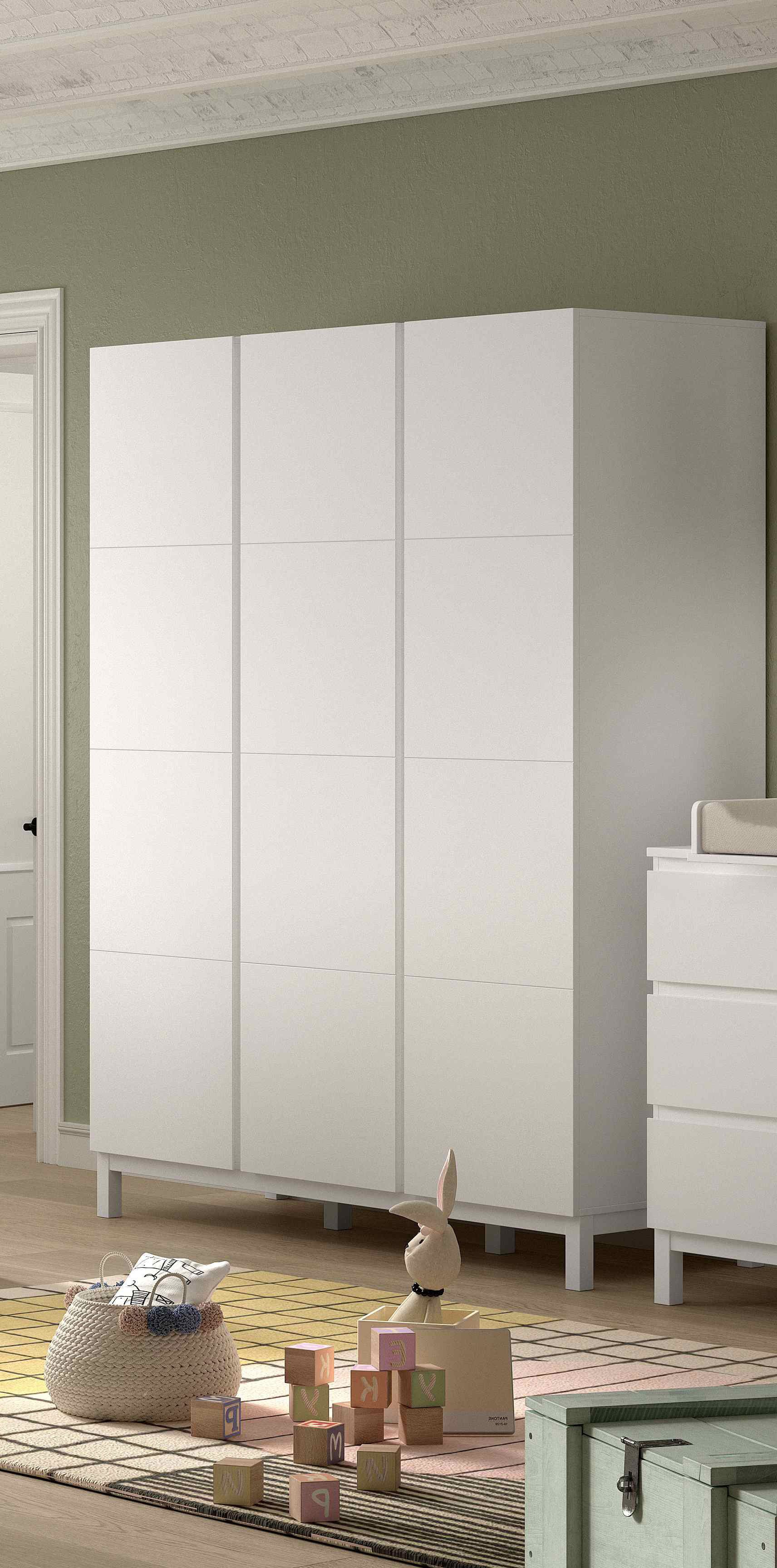 Vipack Kleiderschrank in modernem Design, Türen mit Profilfräsung, pflegeleichter Oberfläche mit 3 Drehtüren inkl. Soft-Close, Wäschwfächer, Ausf. weiß lackiert