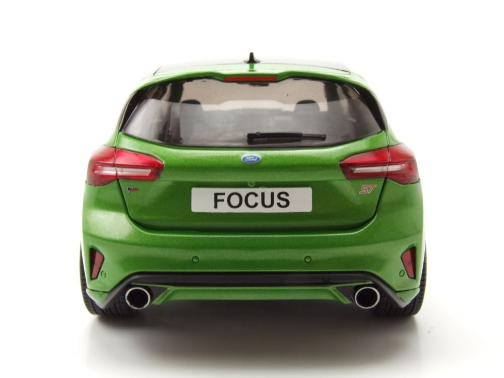 MCG Modellauto Ford Focus ST 2022 grün metallic, Maßstab 1:18