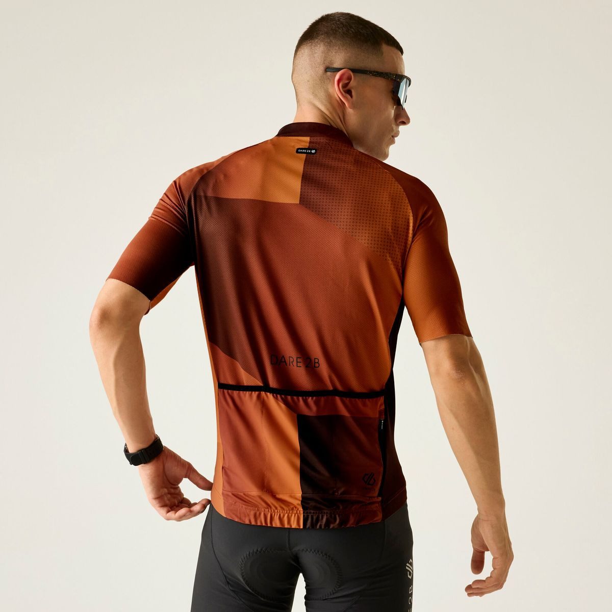 Dare2b Radtrikot Lgtngshortslve Optimales Radtrikot mit UV-Schutz, verbesserter Aerodynamik und