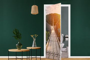 MuchoWow Türtapete Brücke - Sonnenaufgang - Landschaft, Matt, bedruckt, (1 St), Selbstklebende Tapete, Folie für Möbel, 75x205 cm