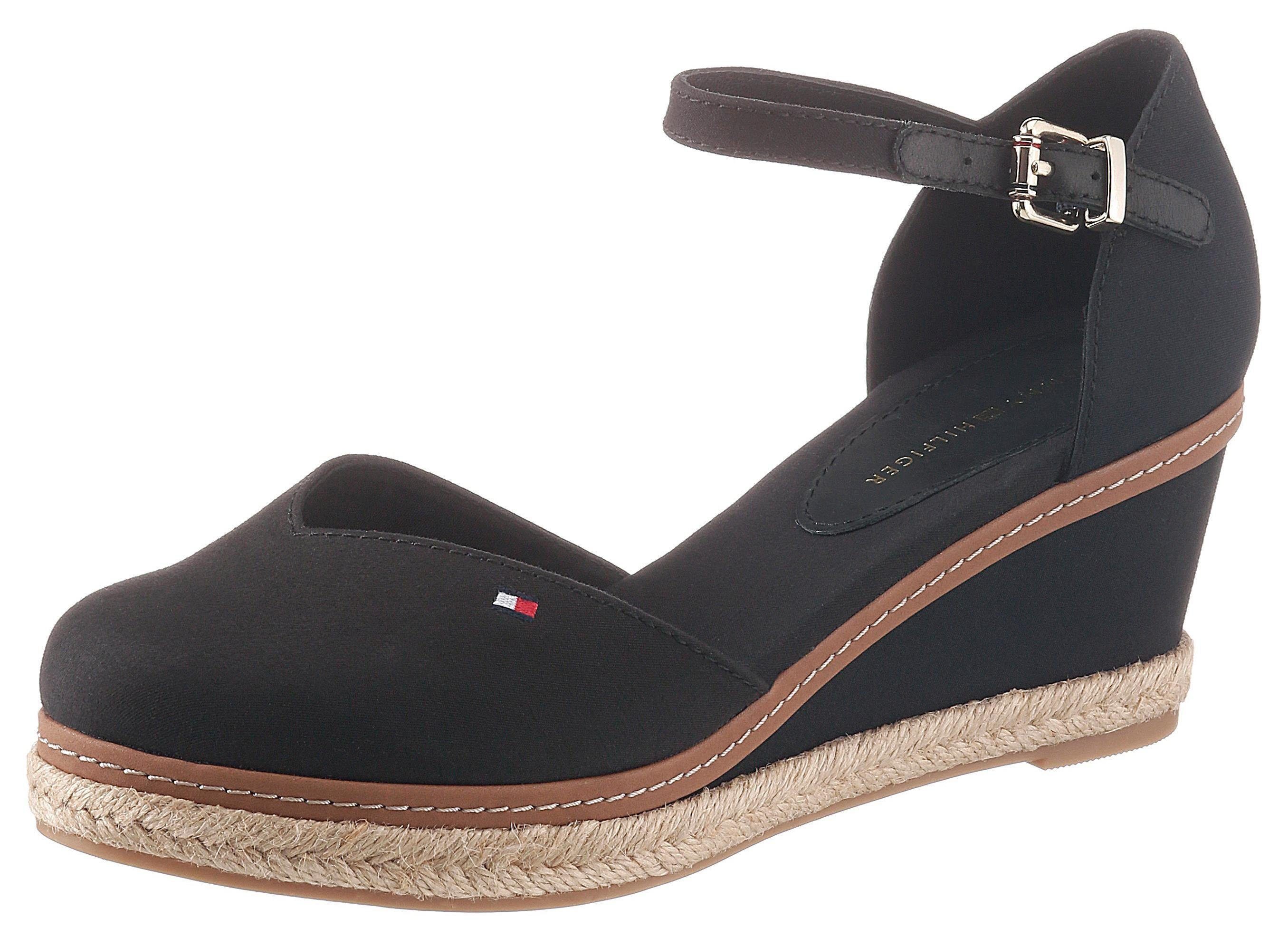 Tommy Hilfiger BASIC CLOSED TOE MID WEDGE З пряжками, Riemchensandale, Keilabsatz, Sommerschuh, mit verstellbarer Schnalle