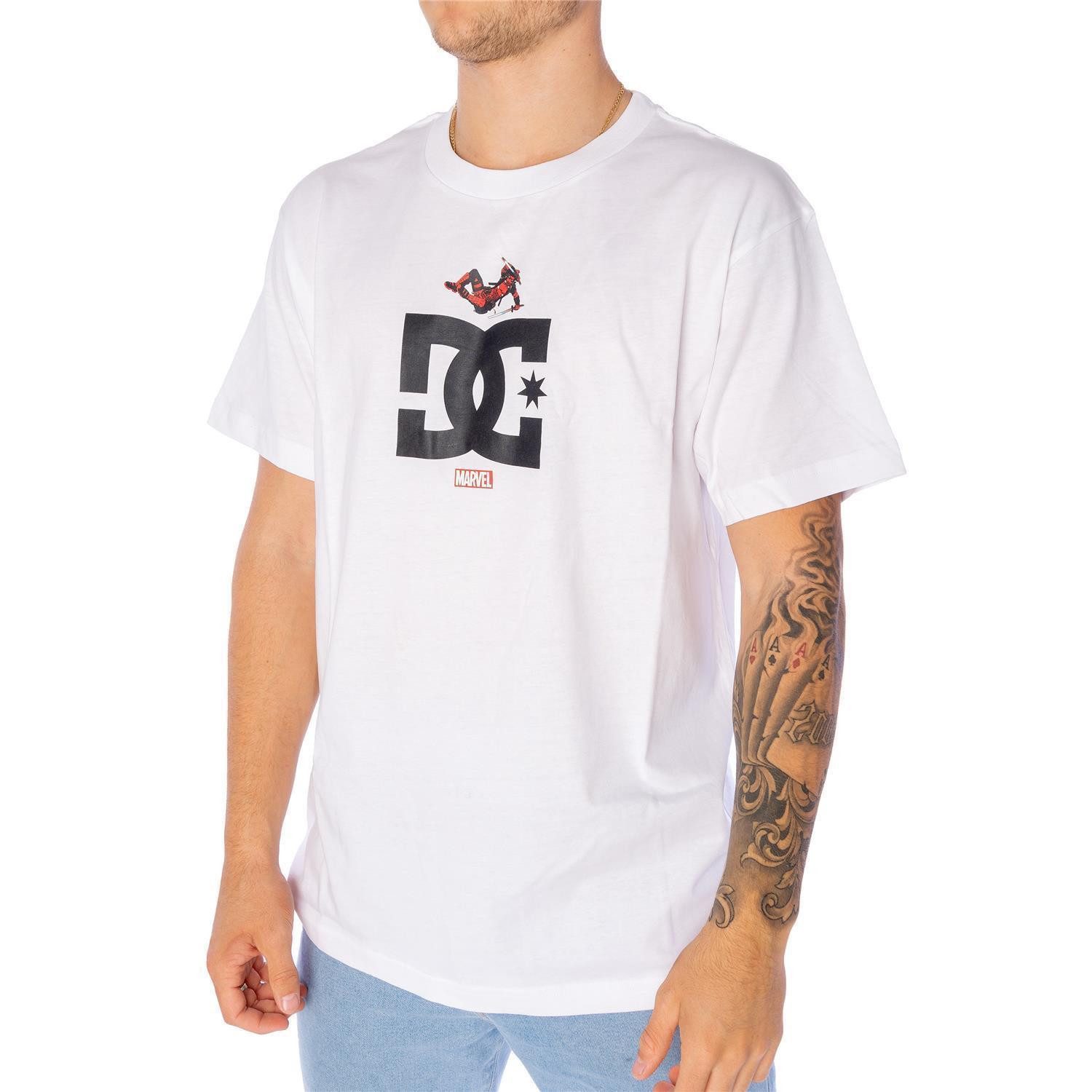 DC Shoes T-Shirt T-Shirt DC Shoes Marvel DPJump Star (1-tlg) "DC Shoes" Logo-Print auf der Vorderseite