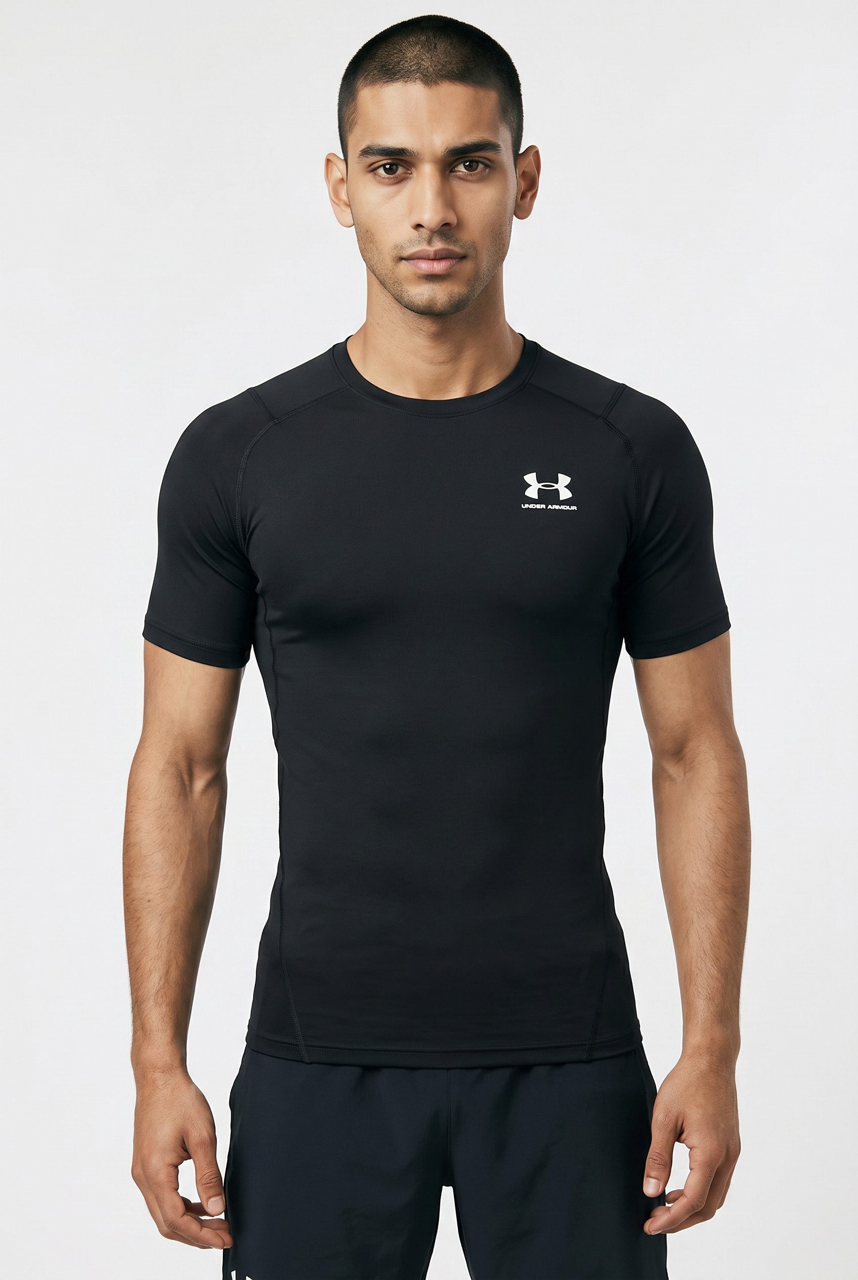 Under Armour® Trainingsshirt UA HG ARMOUR COMP SS Rundhalsausschnitt, leichtes Material, atmungsaktiv