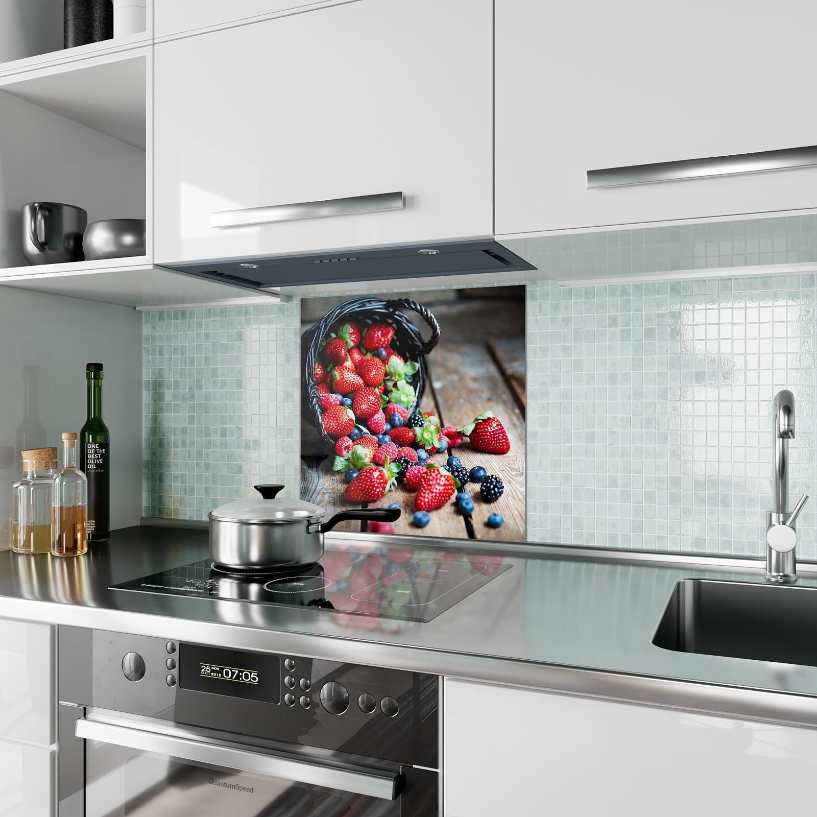 fallen Motiv Beeren aus Primedeco Küchenrückwand Spritzschutz Korb mit Glas Küchenrückwand