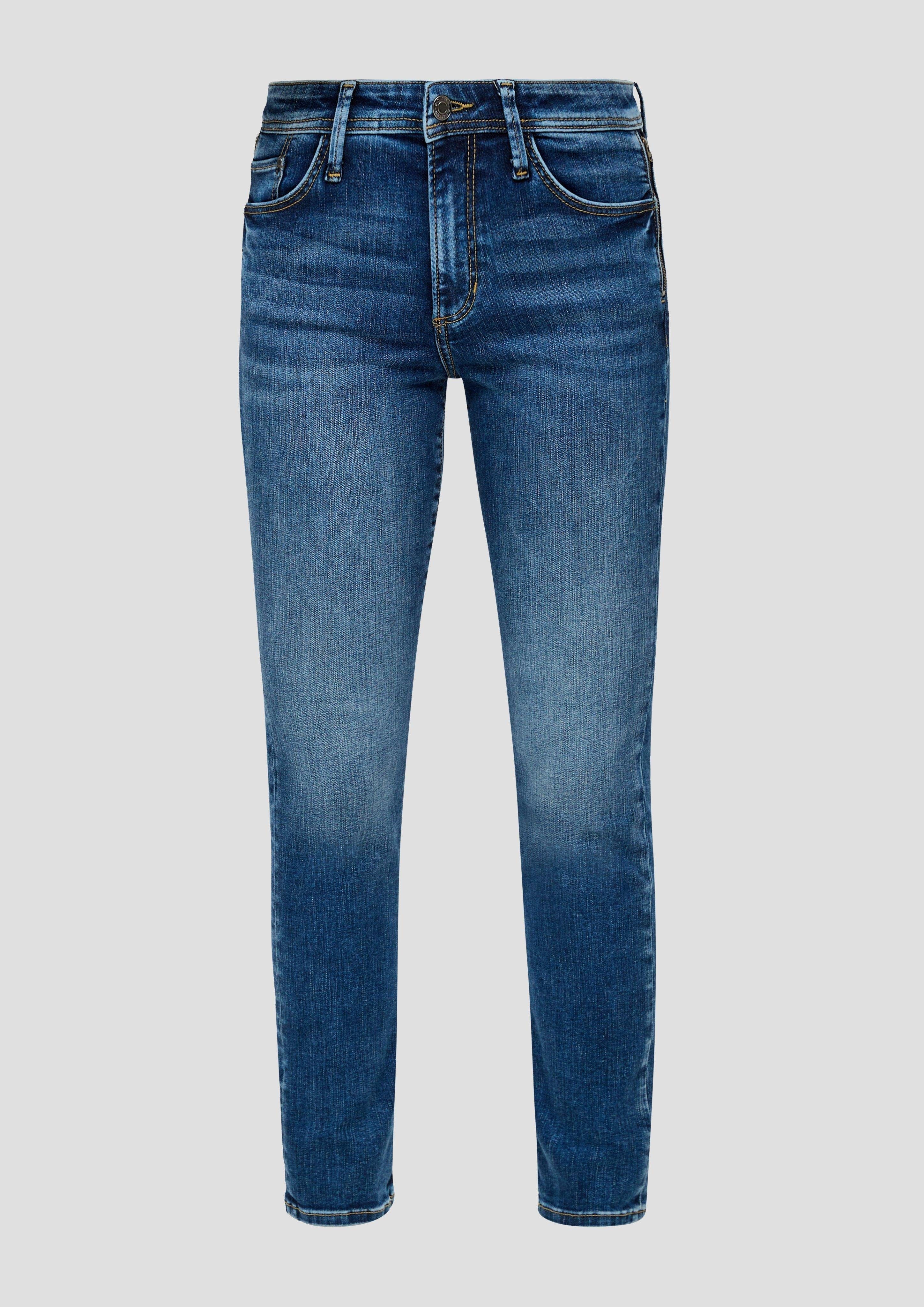 s.Oliver 5-Pocket-Jeans Jeans Fit Slim / Leder-Patch, Rise Mid Leg / Reißverschluss Slim 