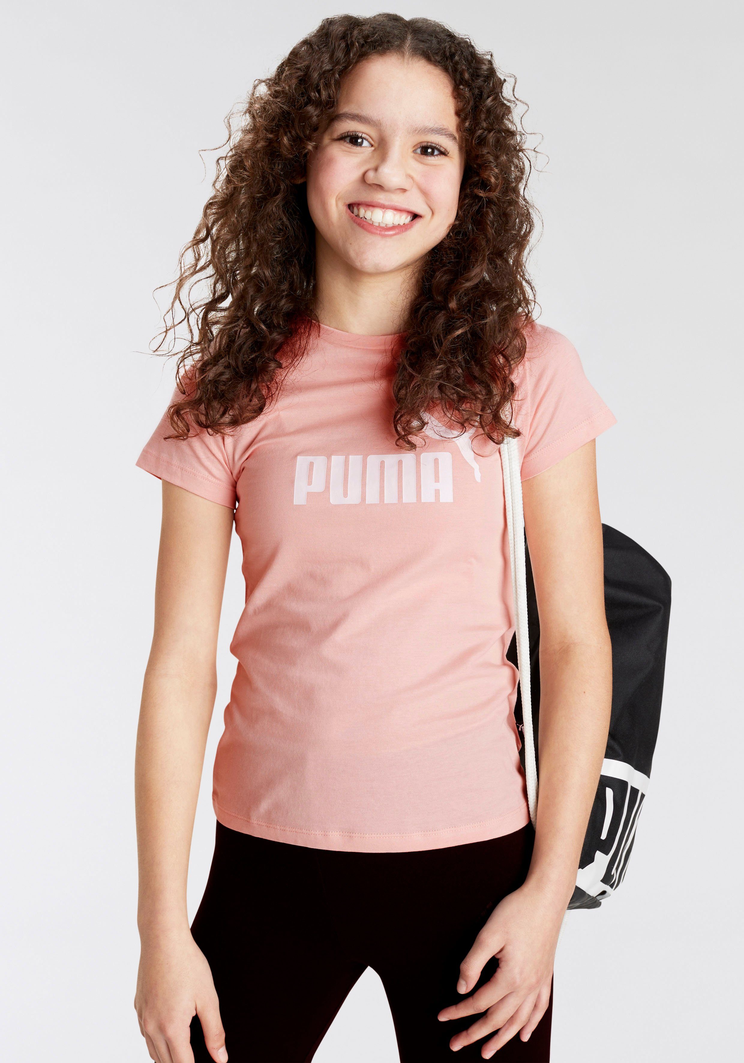 PUMA T-Shirt ESS LOGO TEE G, Label mit PUMA No. 1 Logo auf der linken Seite | Hallenschuhe