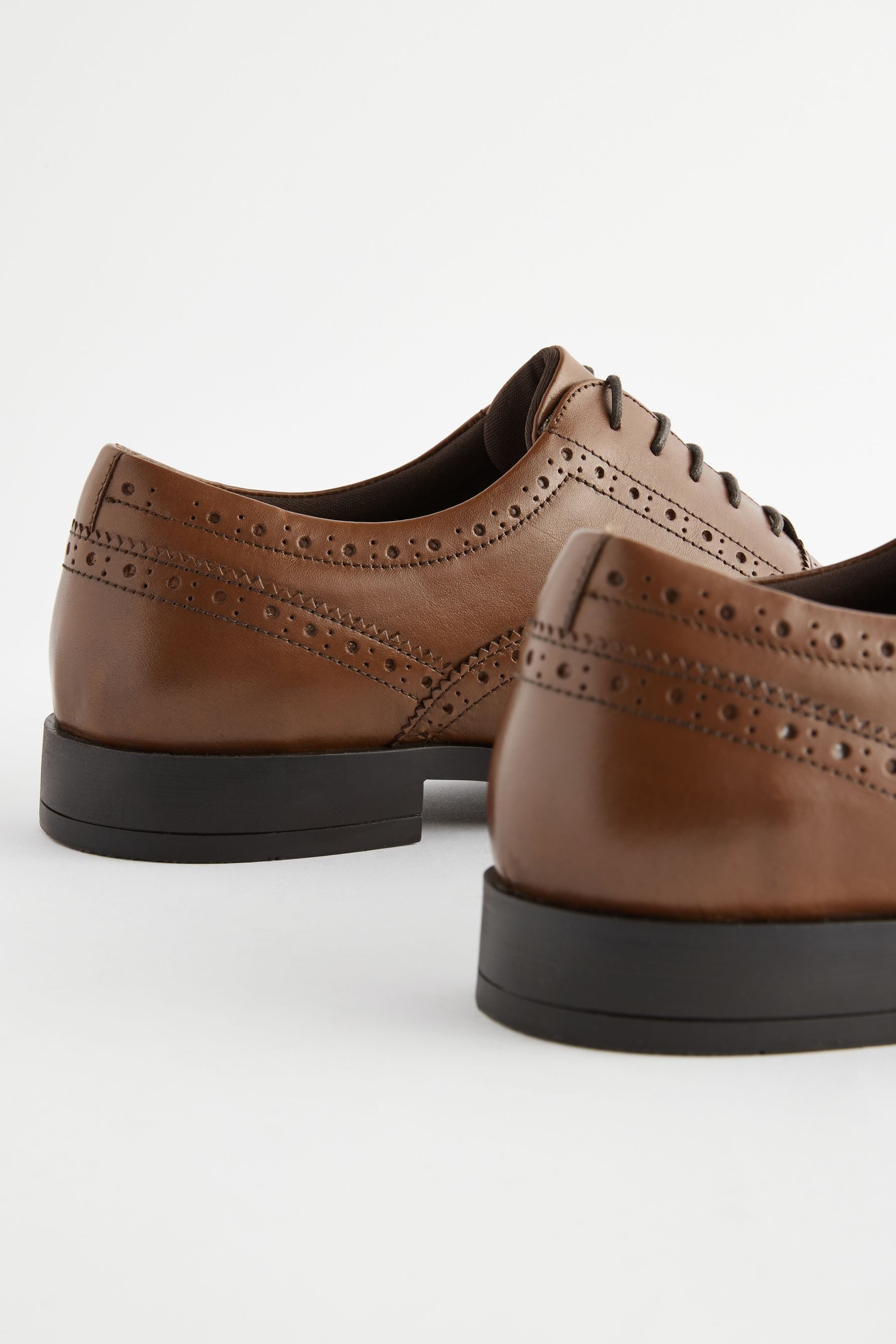 Next Oxford-Schuhe im Budapester-Stil aus Leder Budapester – Bild 4 von 5