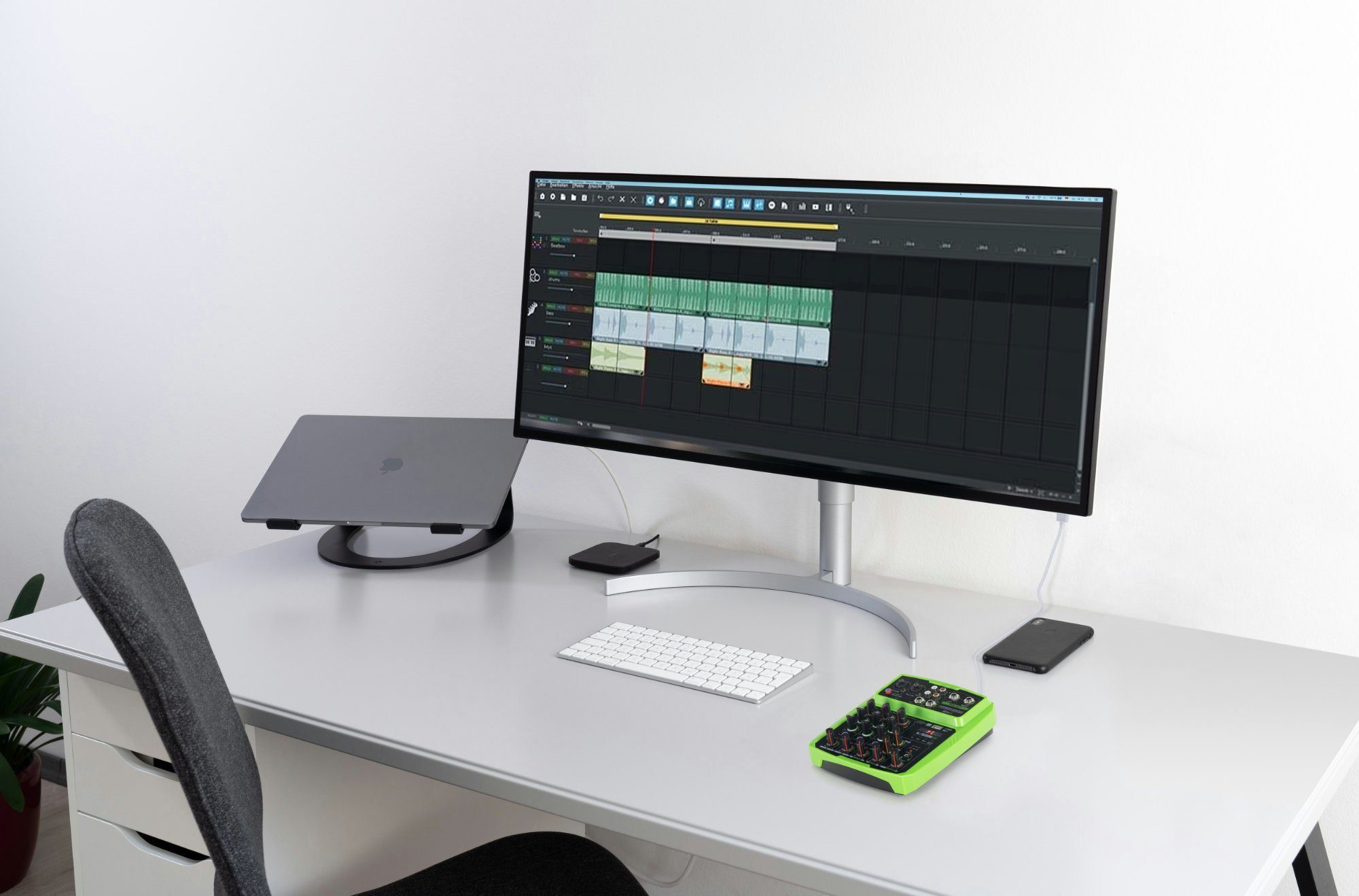 Pronomic Mischpult Mini4 USB-betriebener 4-Kanal Mixer, (2-tlg), mit Medienplayer/-recorder mit Bluetooth und USB - Audio-Interface – Bild 2 von 5