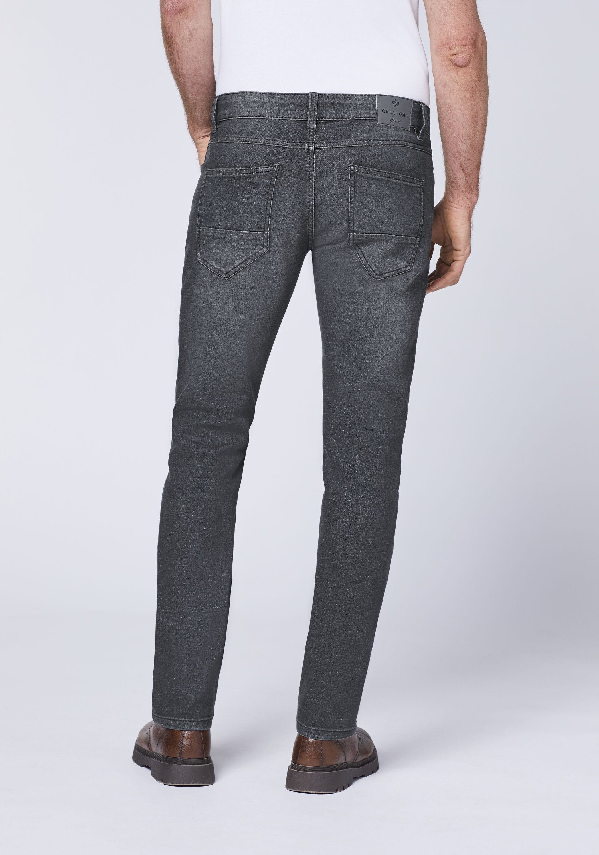 Oklahoma Jeans Slim-fit-Jeans mit dezenter Waschung