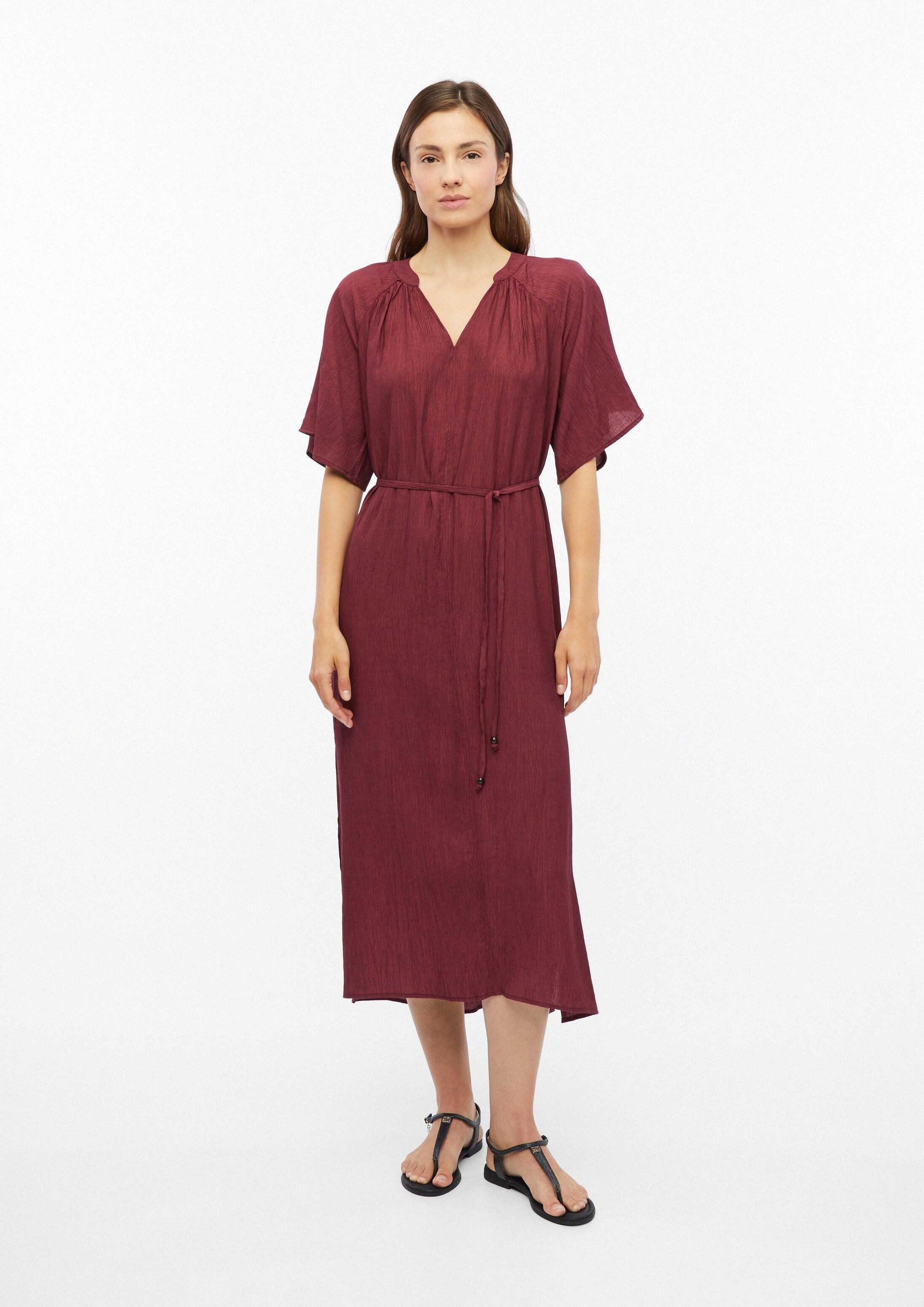 s.Oliver Midikleid Kleid Strukturiertes Viskosemix-Kleid im Relaxed Fit