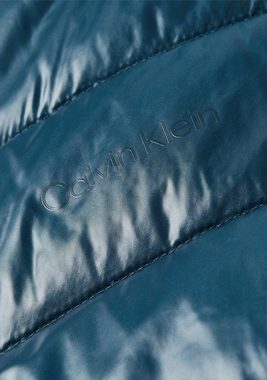 Calvin Klein Steppmantel ESSENTIAL RECYCLED PADDED COAT mit dezentem Calvin Klein Branding