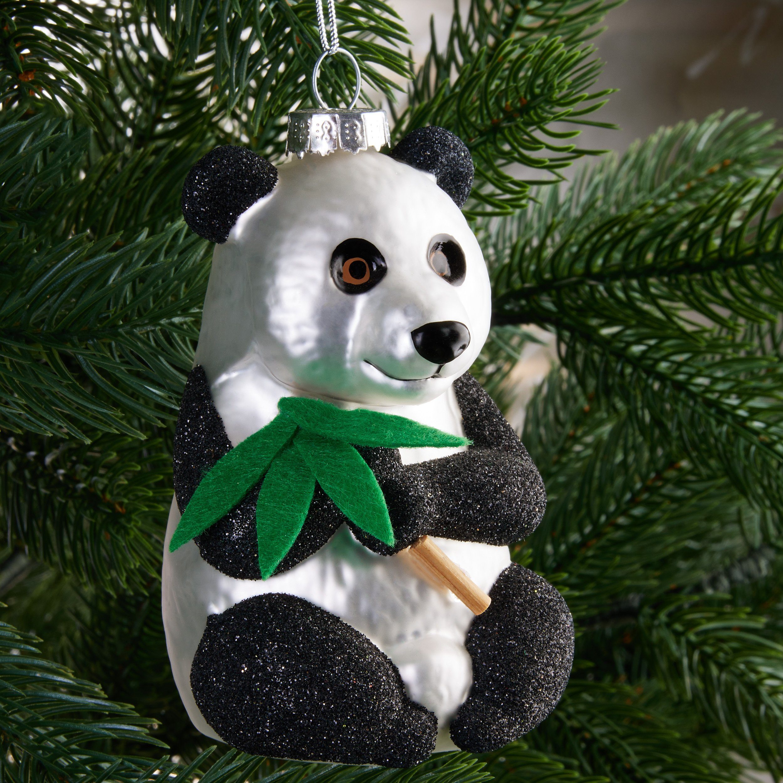 BRUBAKER Weihnachtsbaumkugel Pandabär mit Bambus - Panda Weihnachtskugel au günstig online kaufen