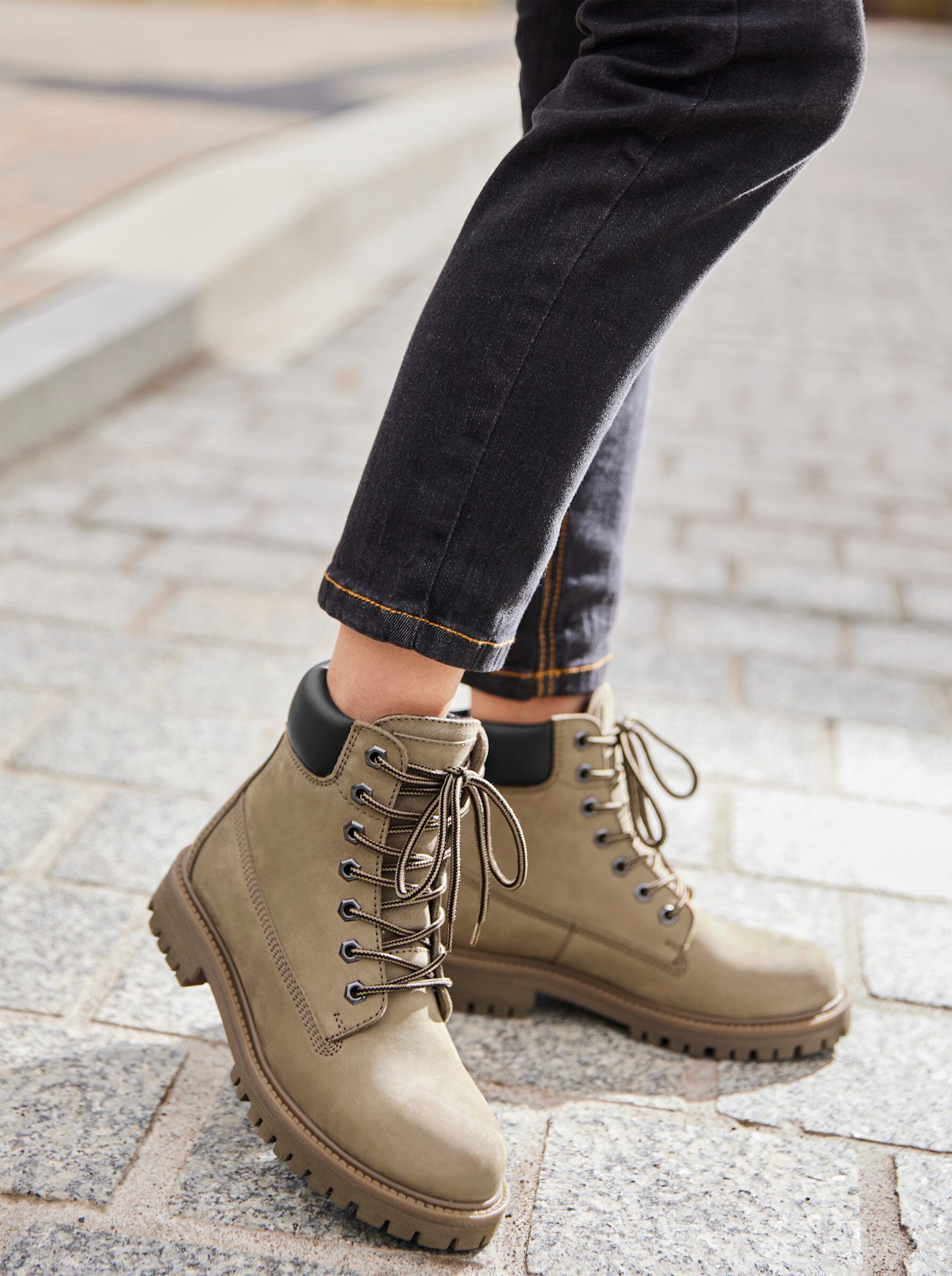 heine Schnürstiefelette . Stiefelette