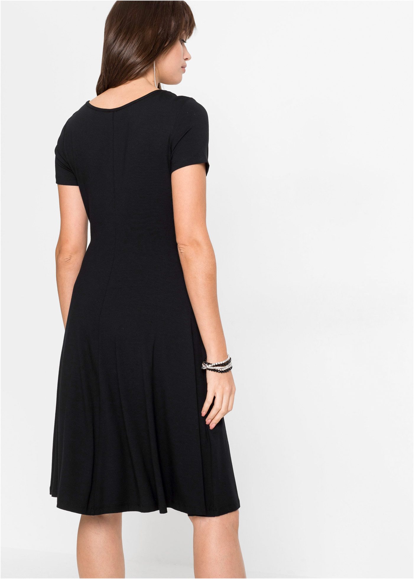 bonprix Jerseykleid für warme Tage, aus Viskose und Elasthan, ausgestellte Passform
