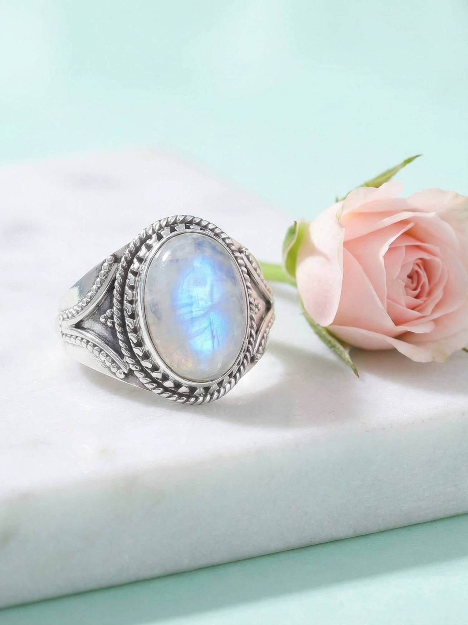 mantraroma Silberring MEKANU aus 925 Silber mit Regenbogen Mondstein (Ring günstig online kaufen