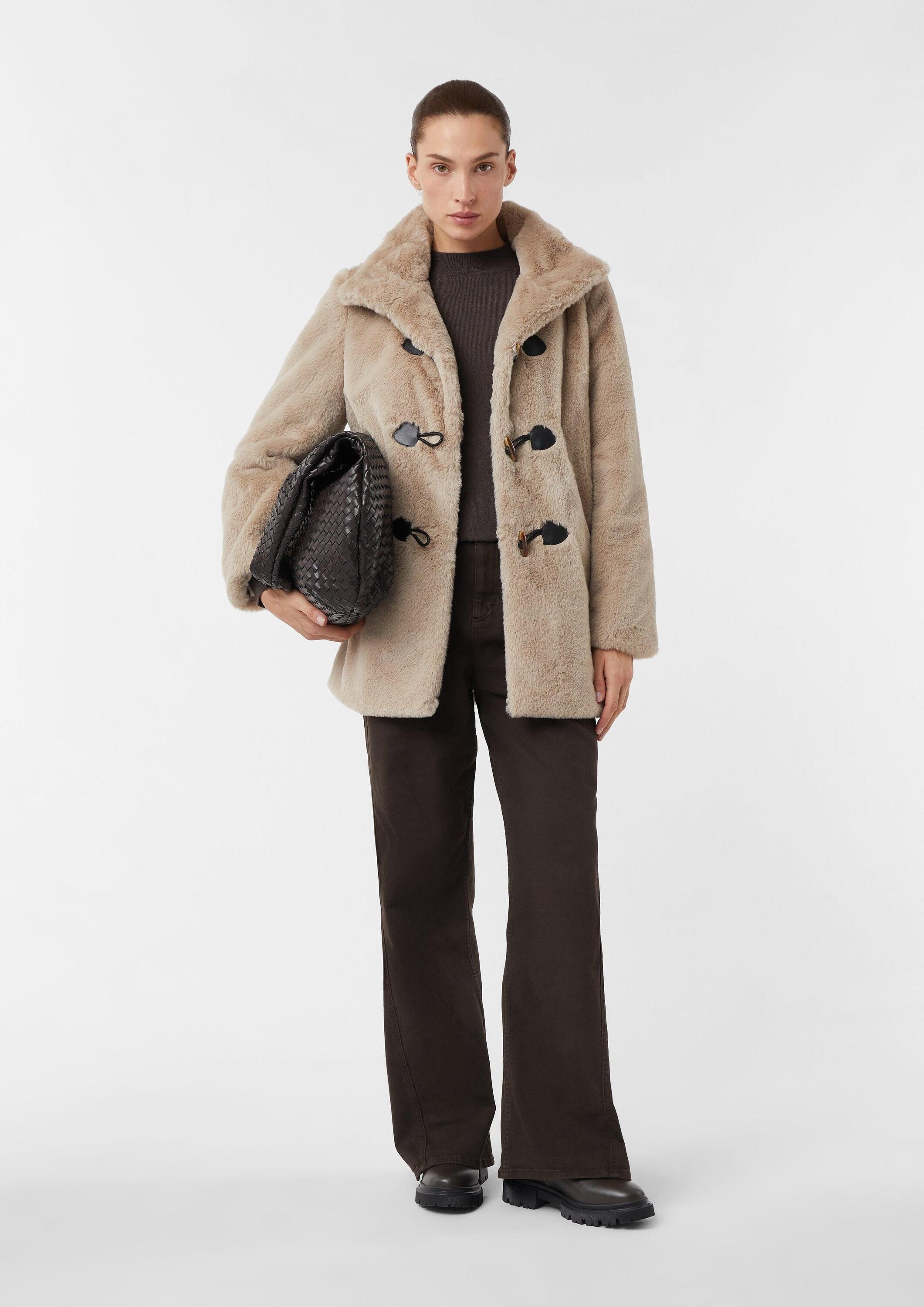 comma Funktionsjacke Outdoor-Jacke Jacke aus Fake Fur mit Duffle-Verschluss