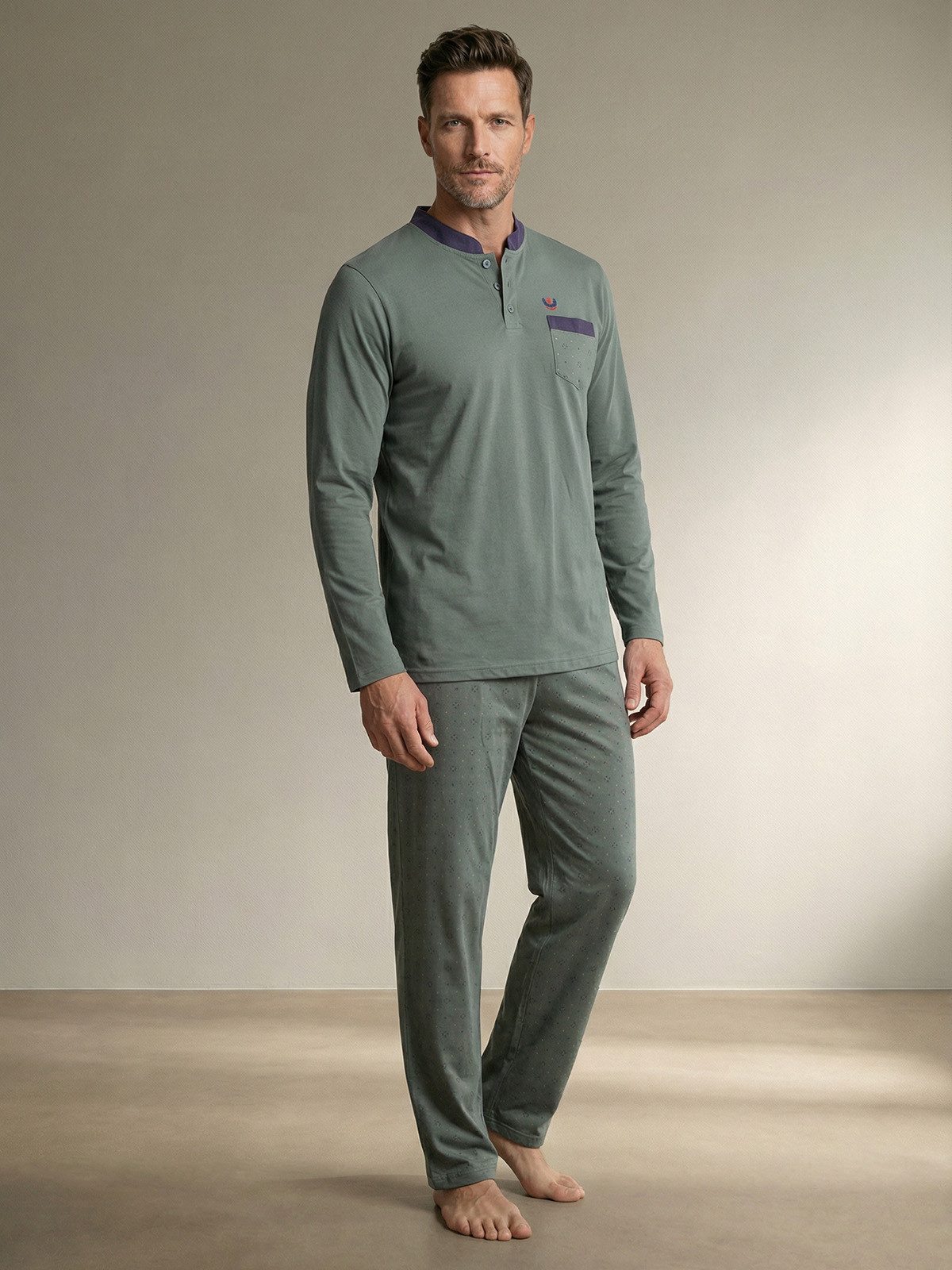 Henry Terre Pyjama Bruno Langarm- Stehkragen Shirt Uni gemusterte Hose Brusttasche