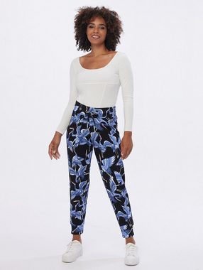 MONACO blue WEEKEND Jogger Pants Sweathose figurumspielend mit hellblauem Kranichprint