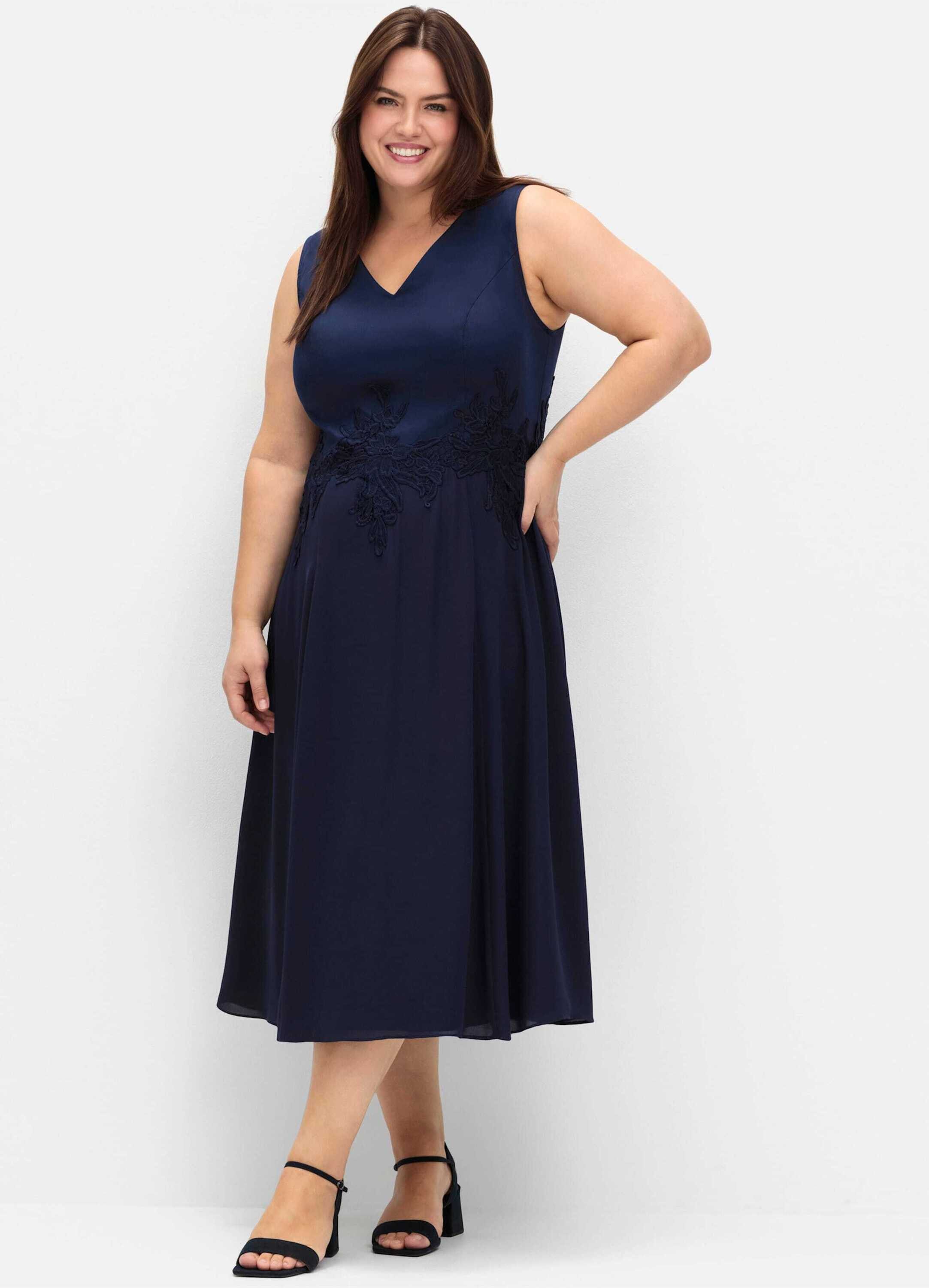 Sheego Etuikleid Cocktailkleid Ärmellos im Materialmix, mit floraler Spitze